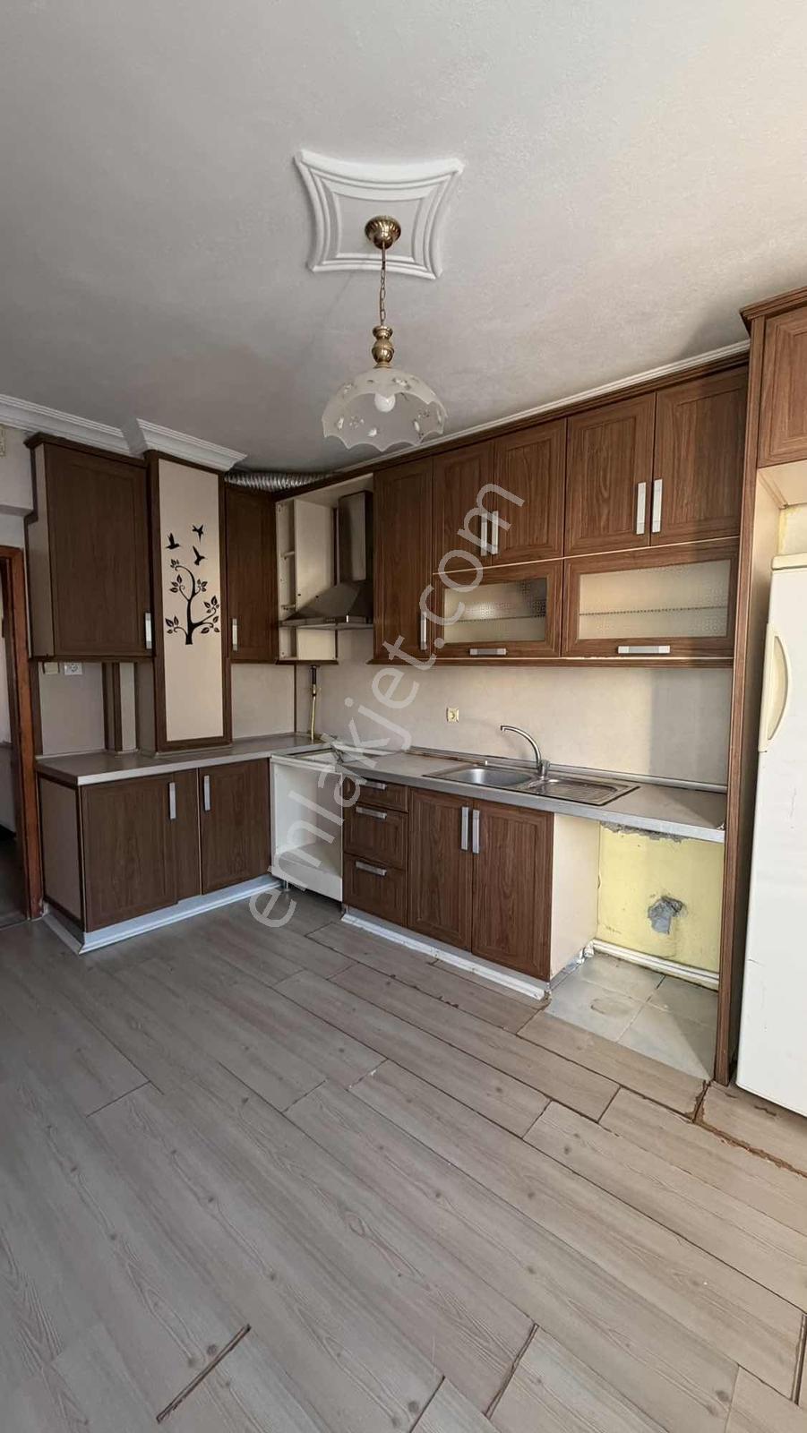 Hacılar Meydanında Kiralık 3+1 140 M2 Daire - Görsel 9