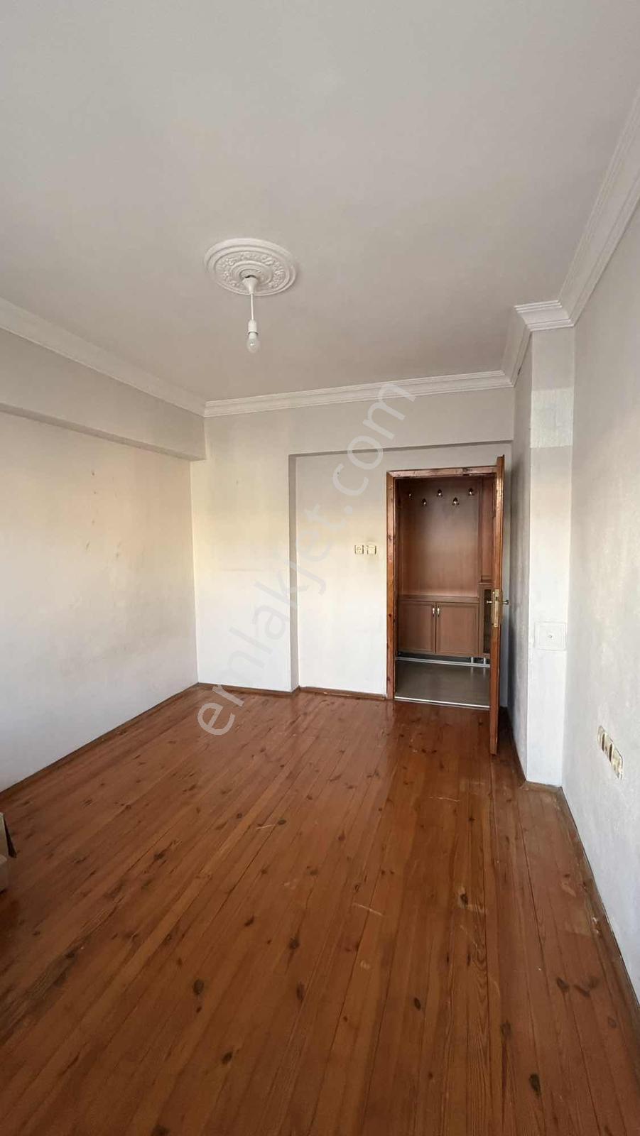 Hacılar Meydanında Kiralık 3+1 140 M2 Daire - Görsel 11
