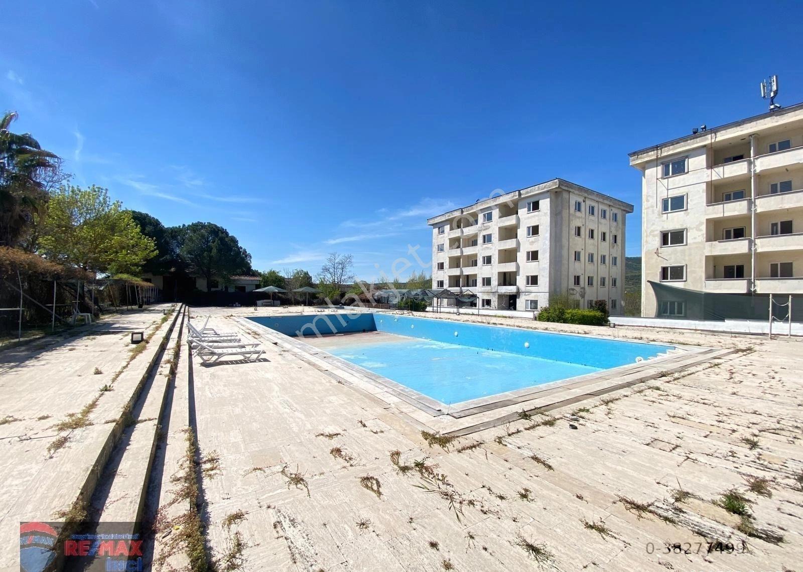 Re/max İnci'den Manyas Kızık Mah. Site İçinde Satılık 1+1 Daire