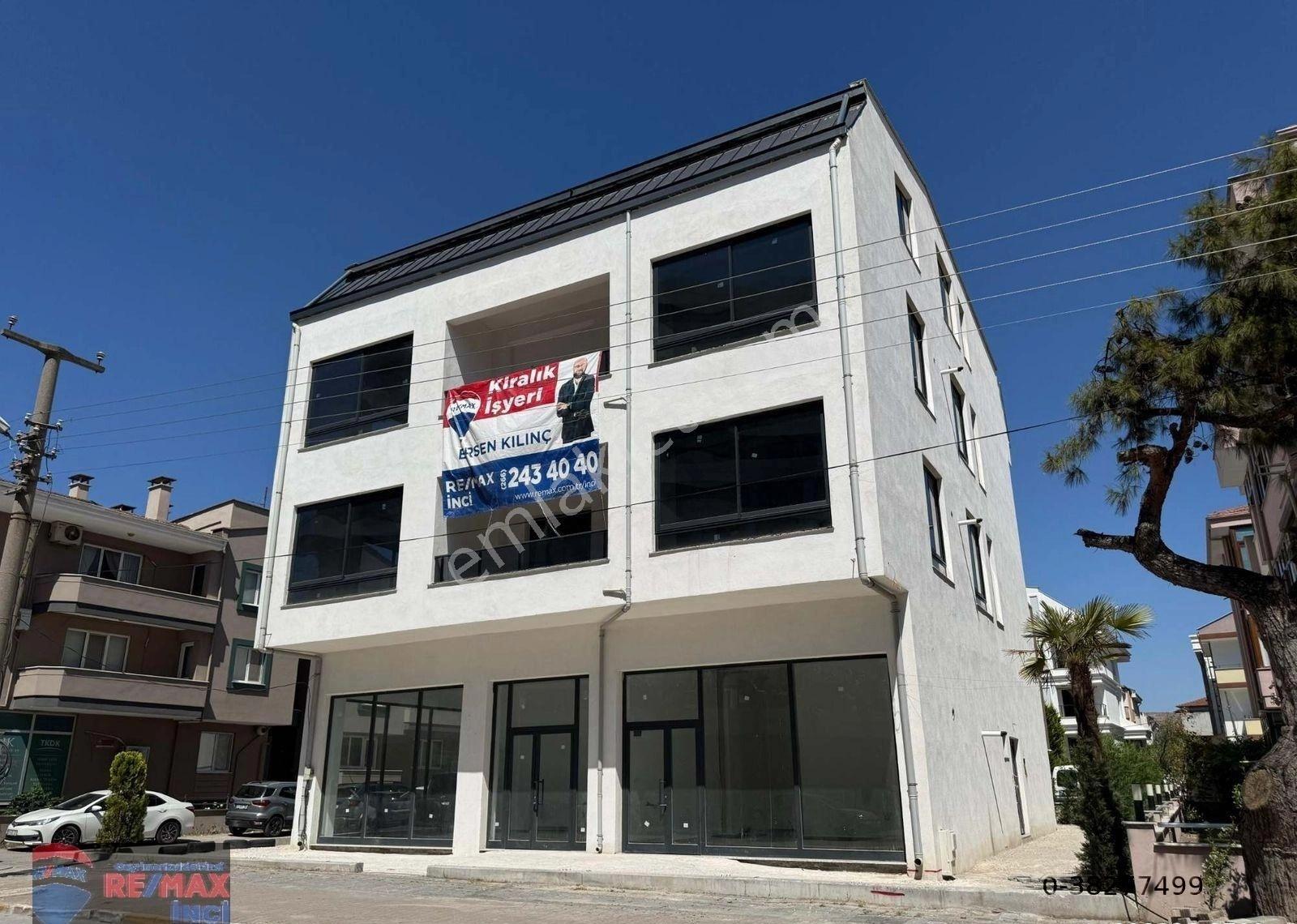 Re/max İnci'den Paşaalanı Mahallesi'nde Prestijli Komple Kiralık Bina - Görsel 31