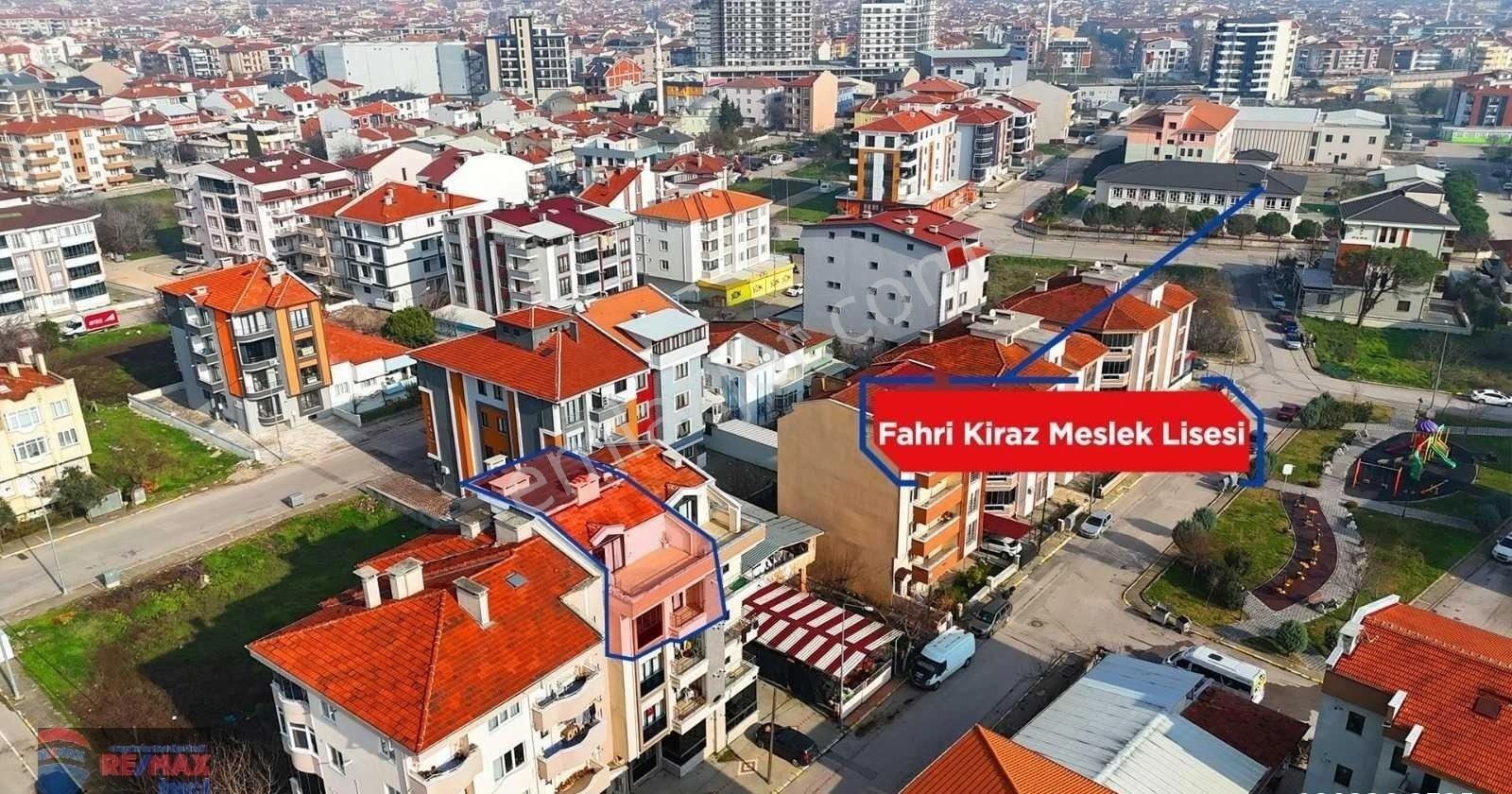 Re/max İnci'den Gop. Ayrı Mutfaklı Teraslı Geniş Kiralık 1+1 - Görsel 6