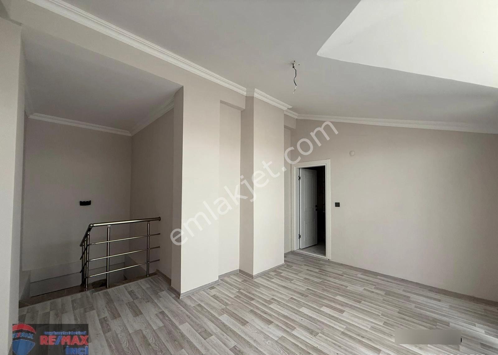 Re/max İnci'den Gop. Ayrı Mutfaklı Teraslı Geniş Kiralık 1+1 - Görsel 16