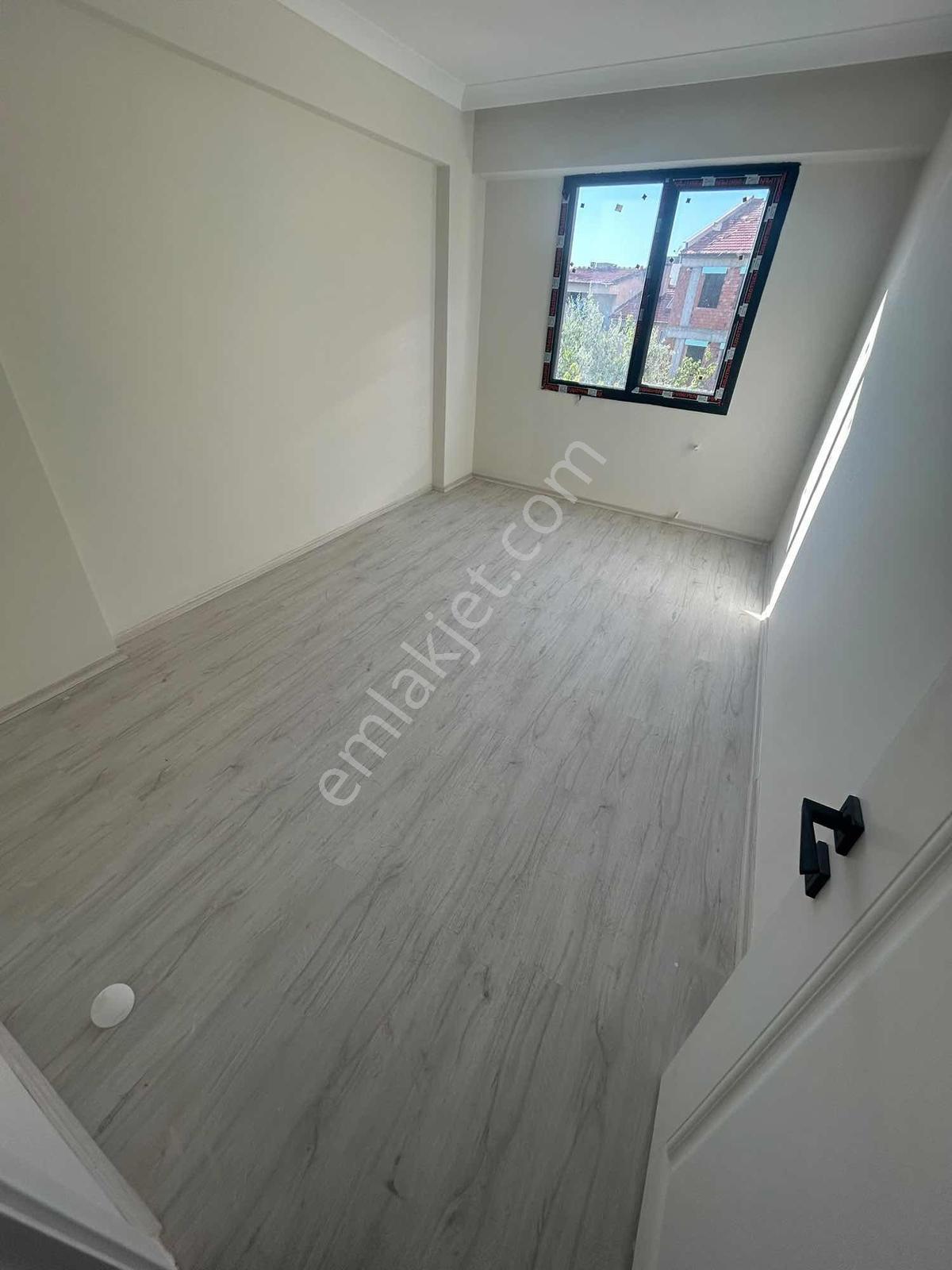 Prestijden Uygun Fiyatlı Denize 1.5 Kilometre Ara Kat 1+1 Daire - Görsel 7