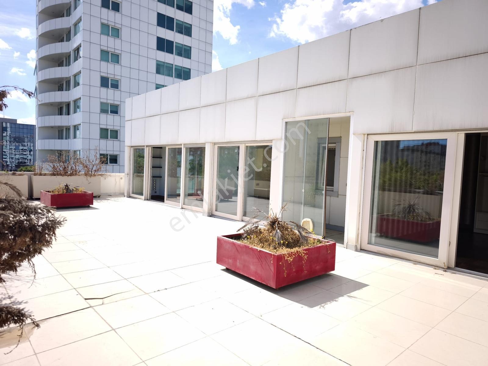 Ataköy Novus Sitesi'nde Satılık 3+1 330 M2 Geniş Müstakil Teras - Görsel 26