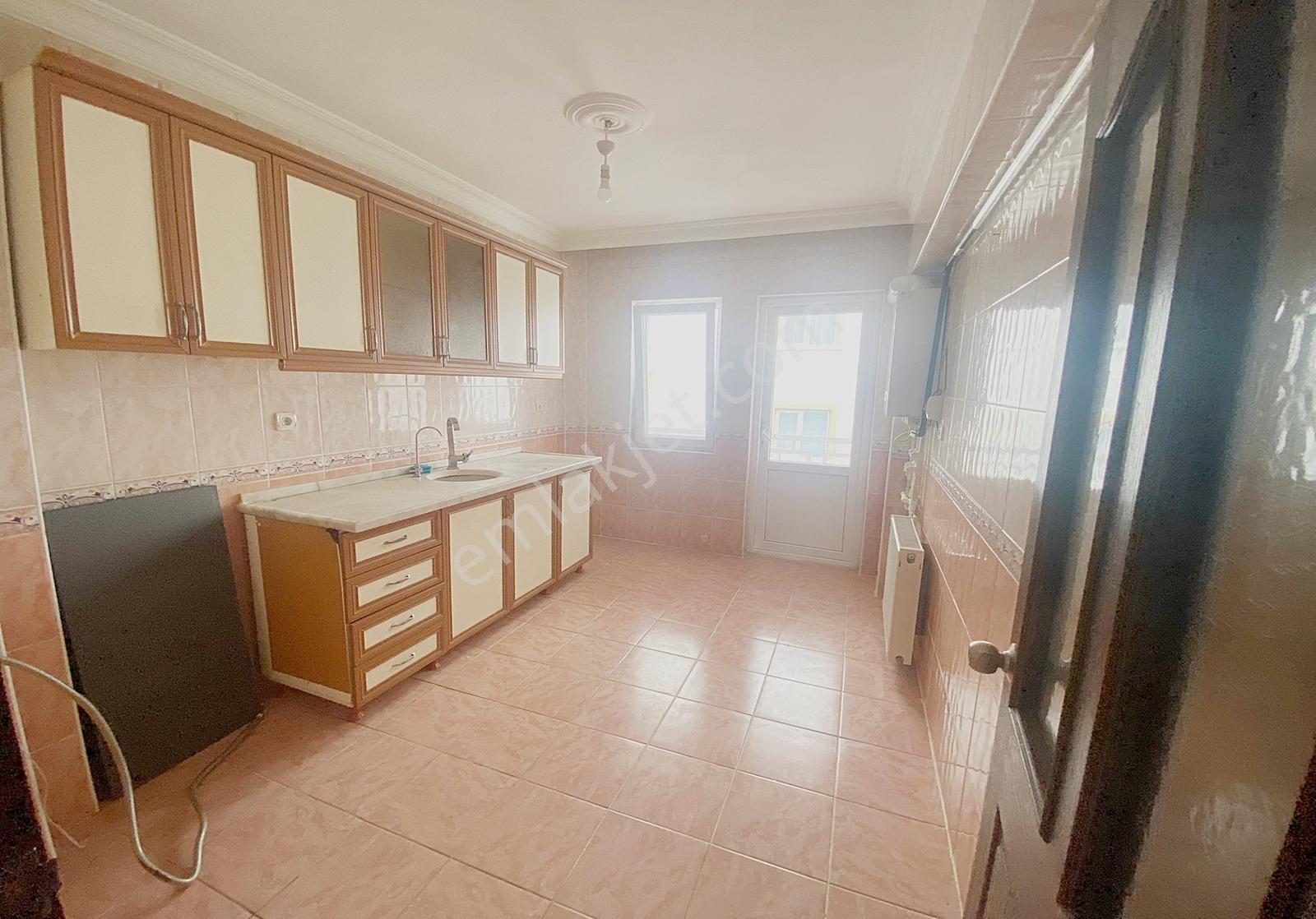 Kuşcağızda 3+1 Kiralık Daire 140m2