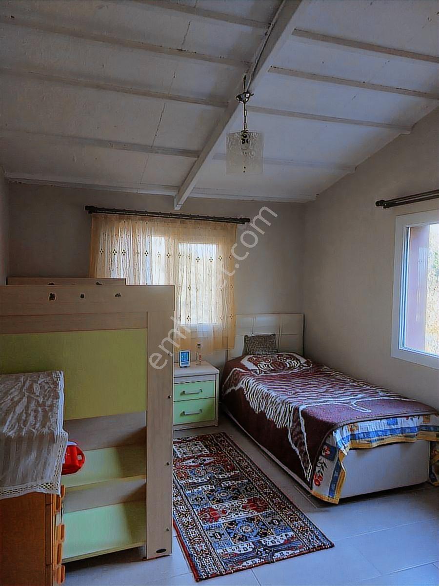 Yeni Foça'da Kesintisiz Deniz Manzaralı 3+1 Kiralık Villa - Görsel 19