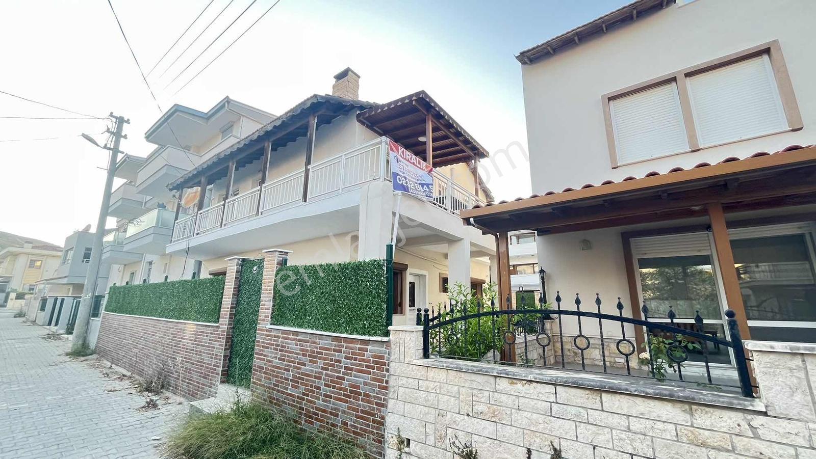 Yenifoça Burunucu'da Denize 2 Dk Uzaklıkta Eşyalı Kiralık Daire! - Görsel 2