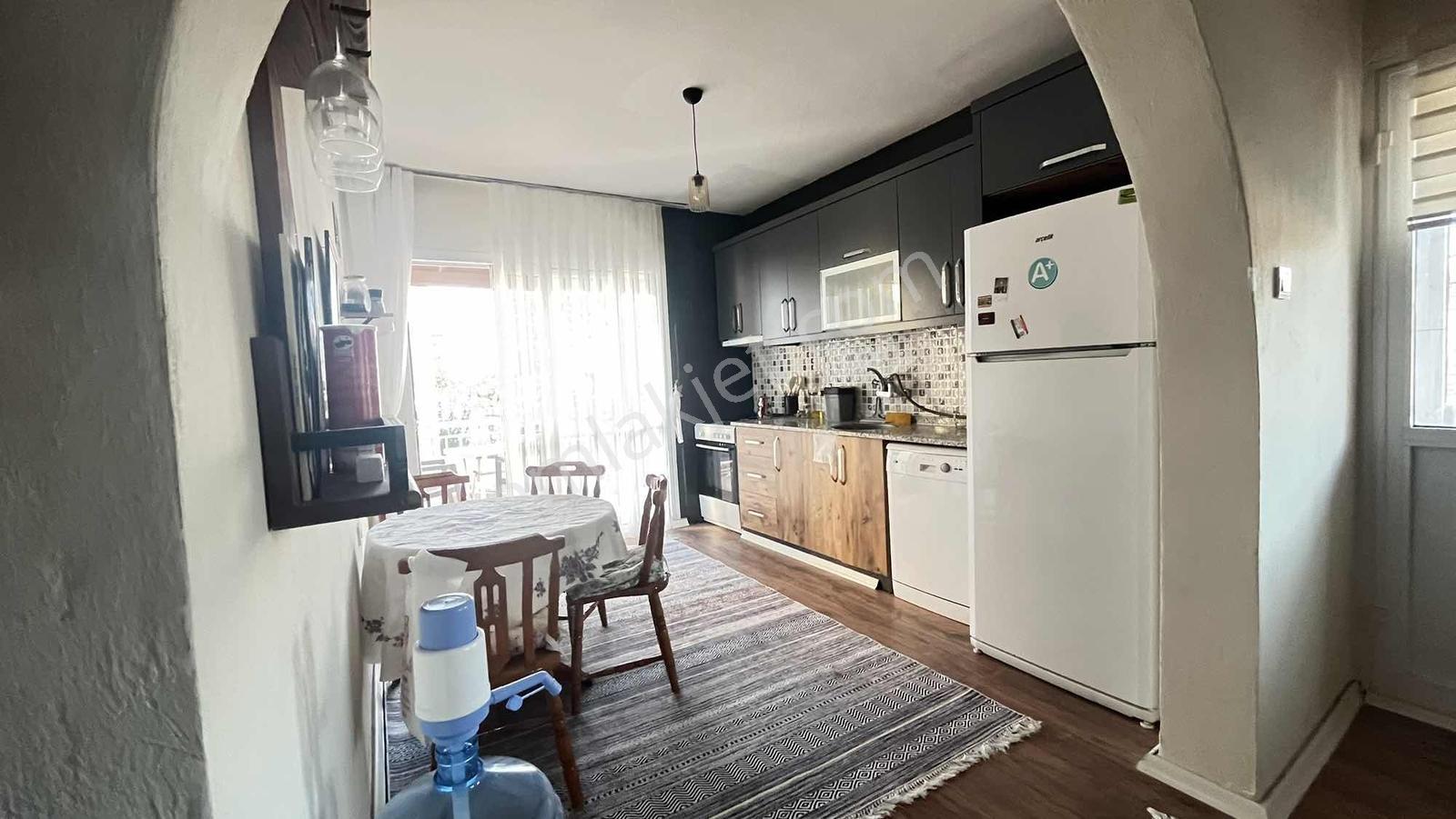 Yenifoça Burunucu'da Denize 2 Dk Uzaklıkta Eşyalı Kiralık Daire! - Görsel 11