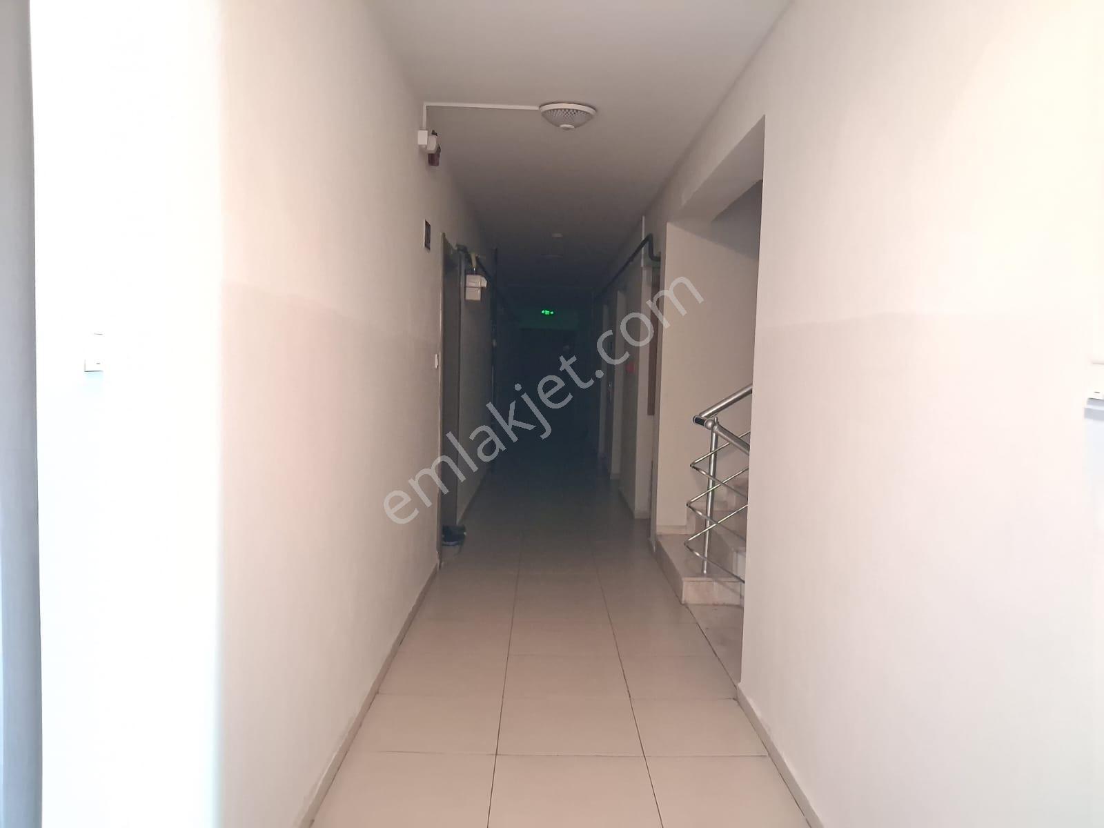 Bornova Forum Ve Ege Ünv.yakını Eşyalı 1+1 Kiralık Daire - Görsel 16