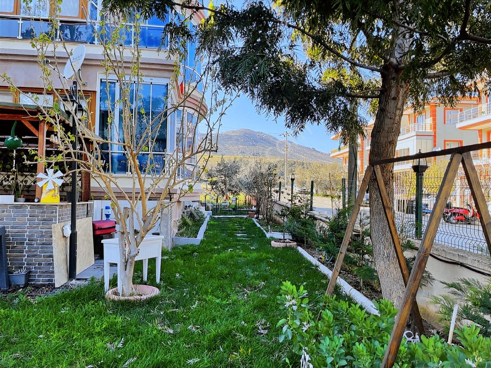 Yenifoçada Full Tadilatlı, Bahçe Katı 2+1 Daire - Görsel 22