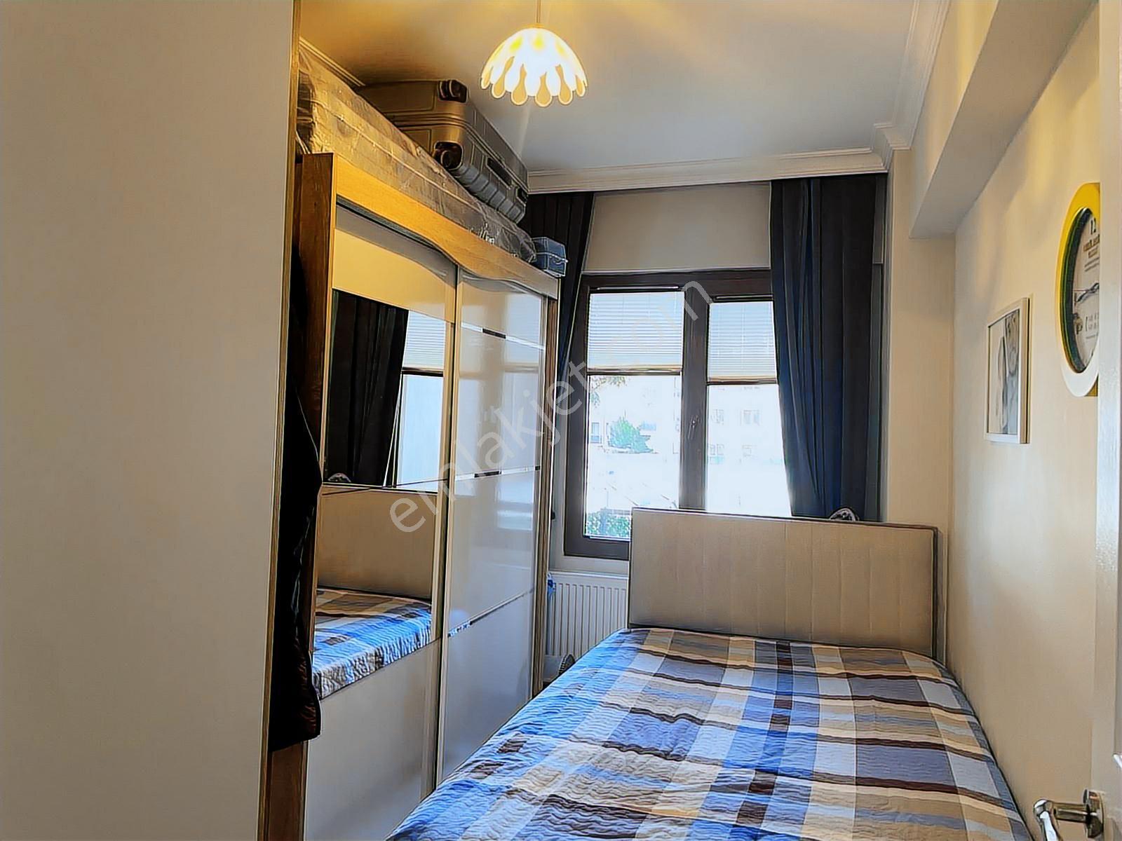 Yenifoçada Full Tadilatlı, Bahçe Katı 2+1 Daire - Görsel 16
