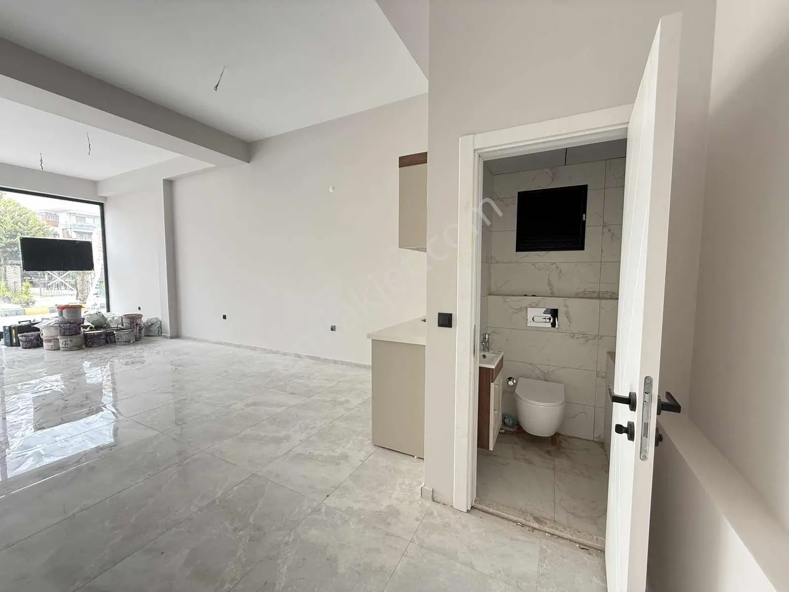 Seyrek Merkezde Cadde Üzeri Bacalı 73 M2 Kiralık Dükkan! - Görsel 5