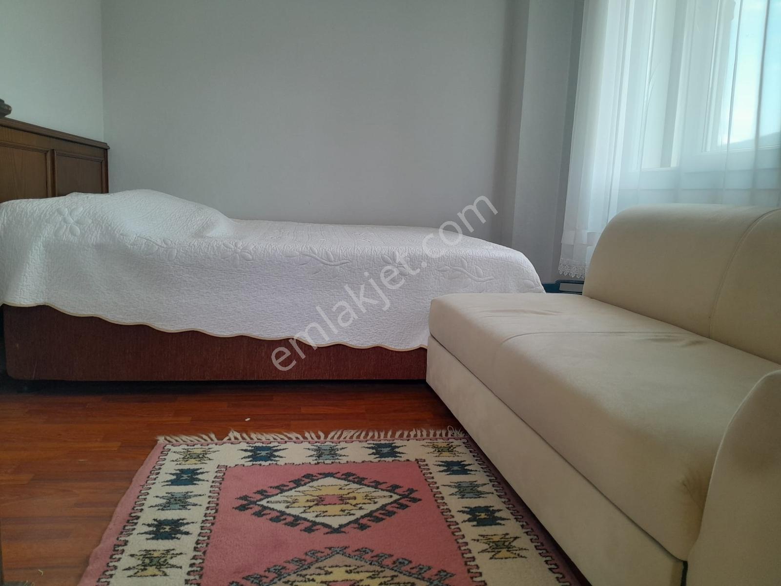 Yeni Foça Burunucu'nda Denize Sıfır Bahçeli Full Eşyalı Kiralık - Görsel 16