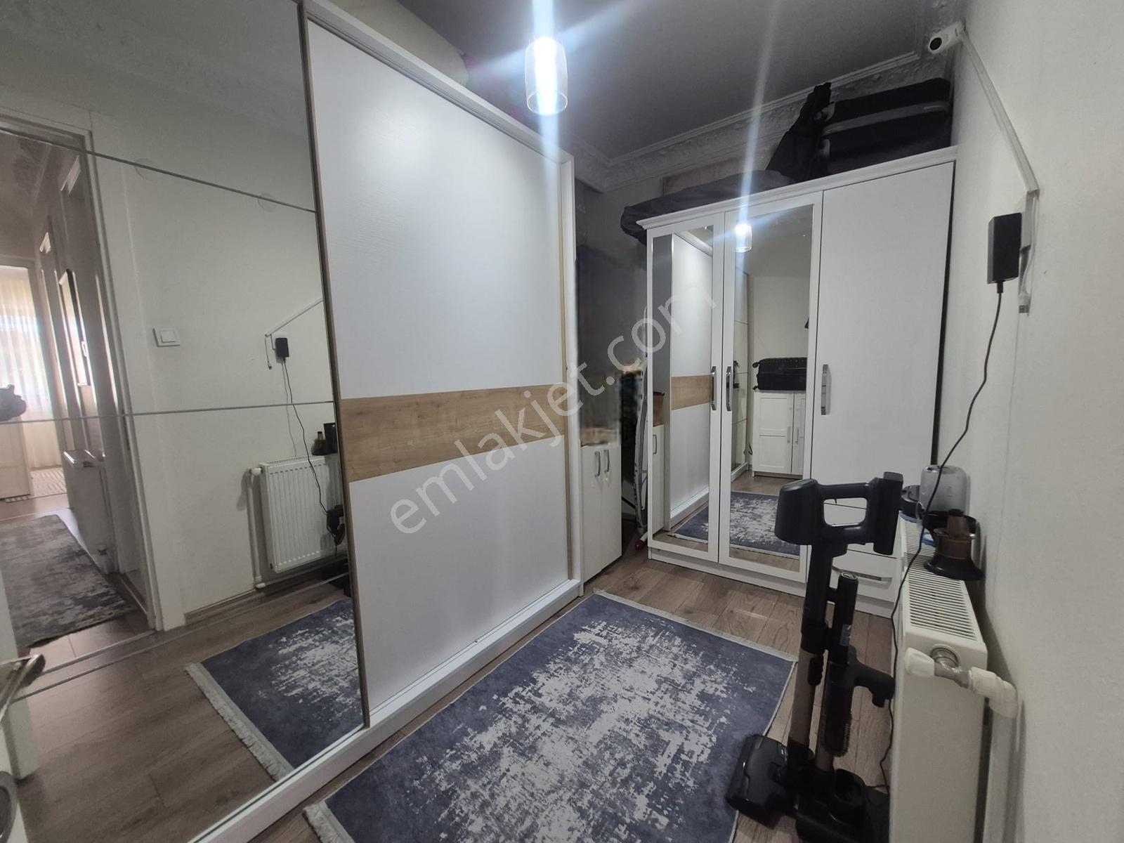 Karşıyaka Donanmacı Çamlık Satılık 3+1 Krediye Uygun Tadilatlı - Görsel 15