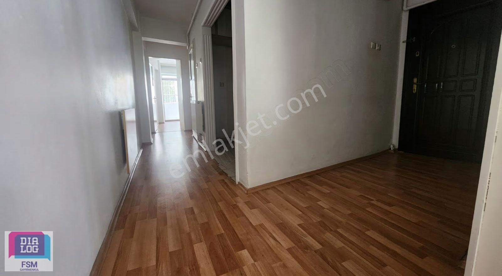 Altıparmak Merkezi Konumda 2+1 Kiralık Daire Caddeye Yakın - Görsel 4