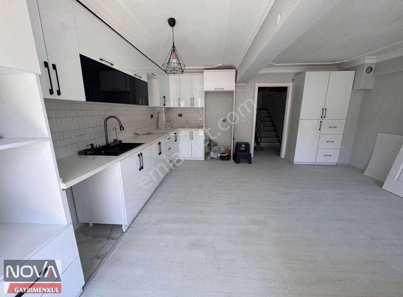 Manisa Yunusemre Yeni Mahalle'de 4+1 Satılık Ferah Dubleks Daire - Görsel 22