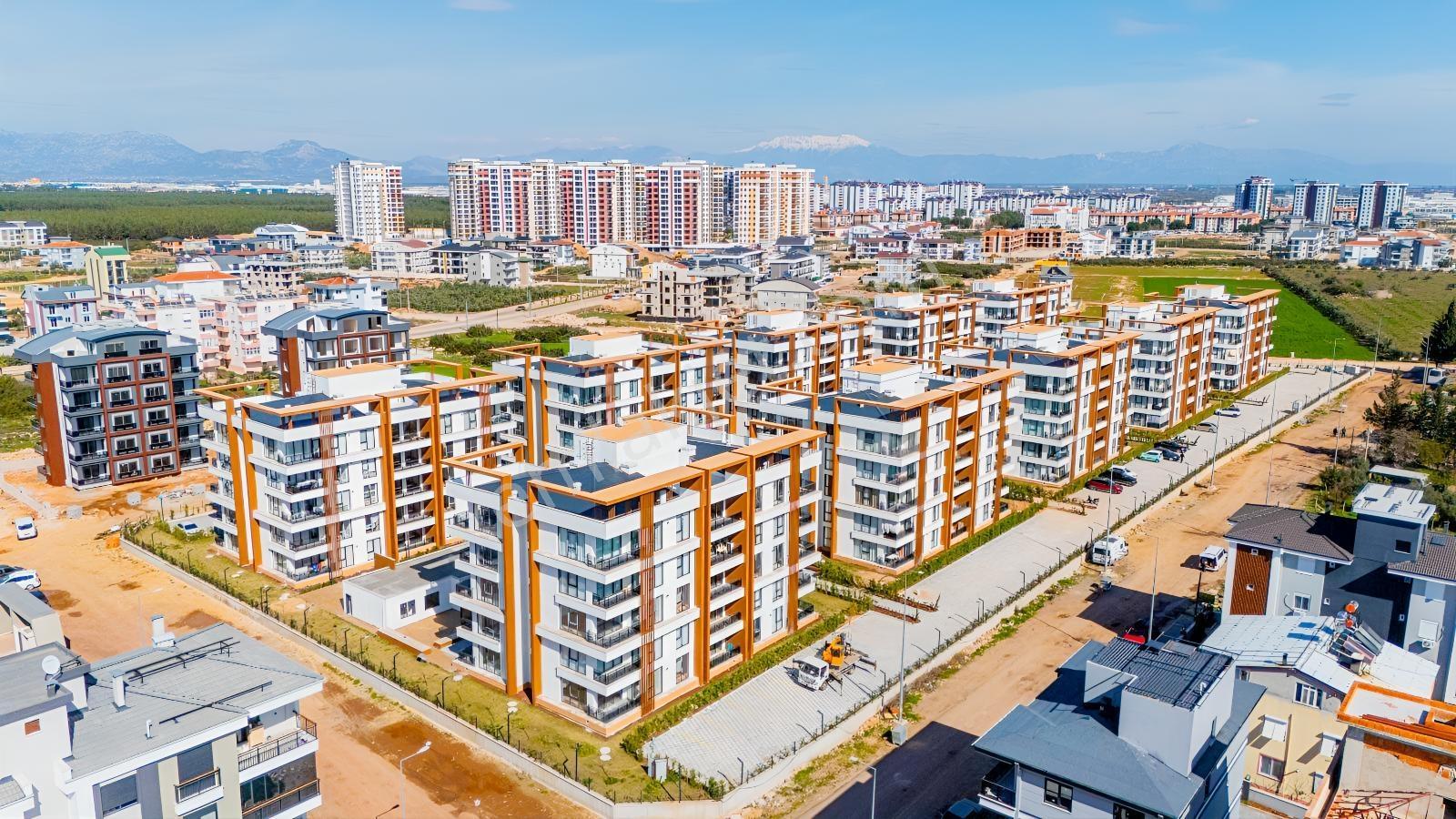Eşyalı 1+1 Ara Kat, Doğalgazlı / Havuz Manzaralı / - Görsel 4