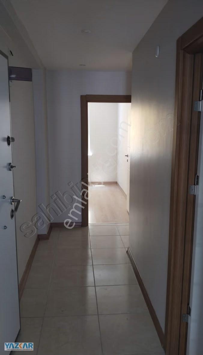 Güzelyurt Mahalesinde Kiralık 2+1 Daire Metrobüse 8 Dk - Görsel 26