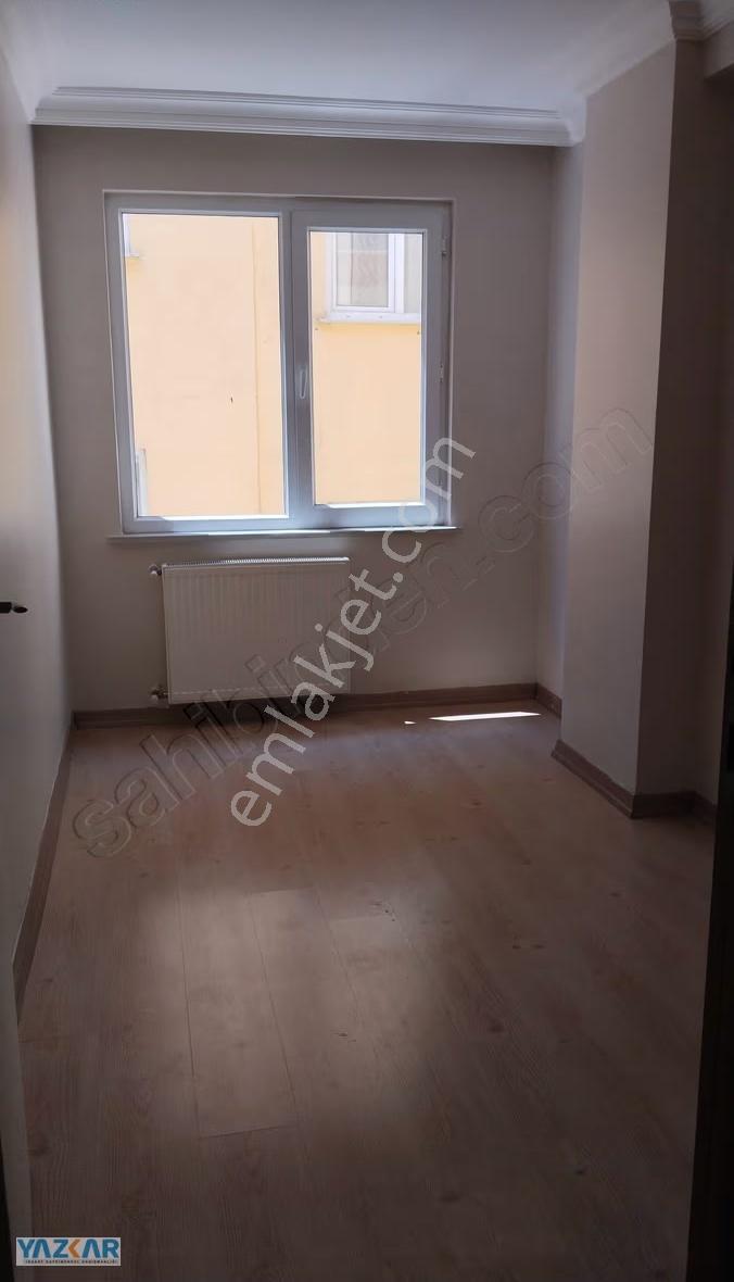 Güzelyurt Mahalesinde Kiralık 2+1 Daire Metrobüse 8 Dk - Görsel 32