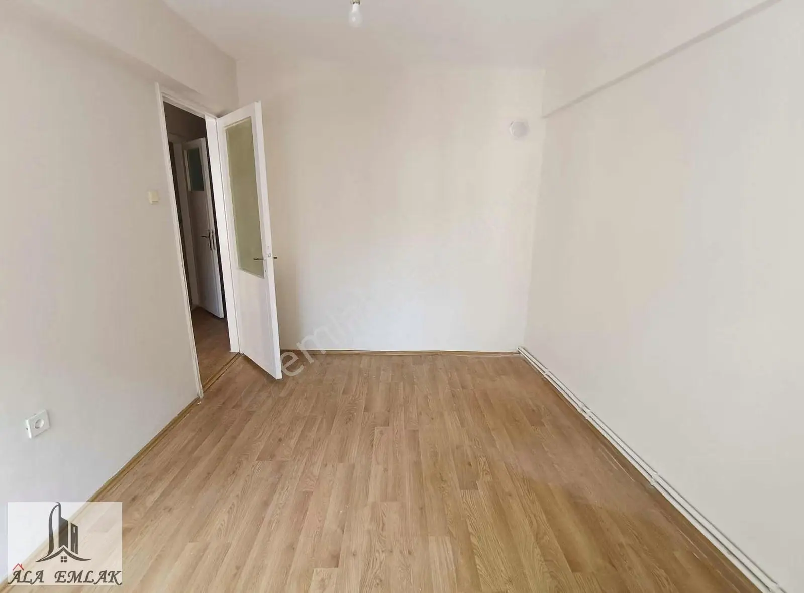 Yeşilyurt'ta Kiralık 3+1 Daire: 120m², Merkezi Konum - Görsel 5