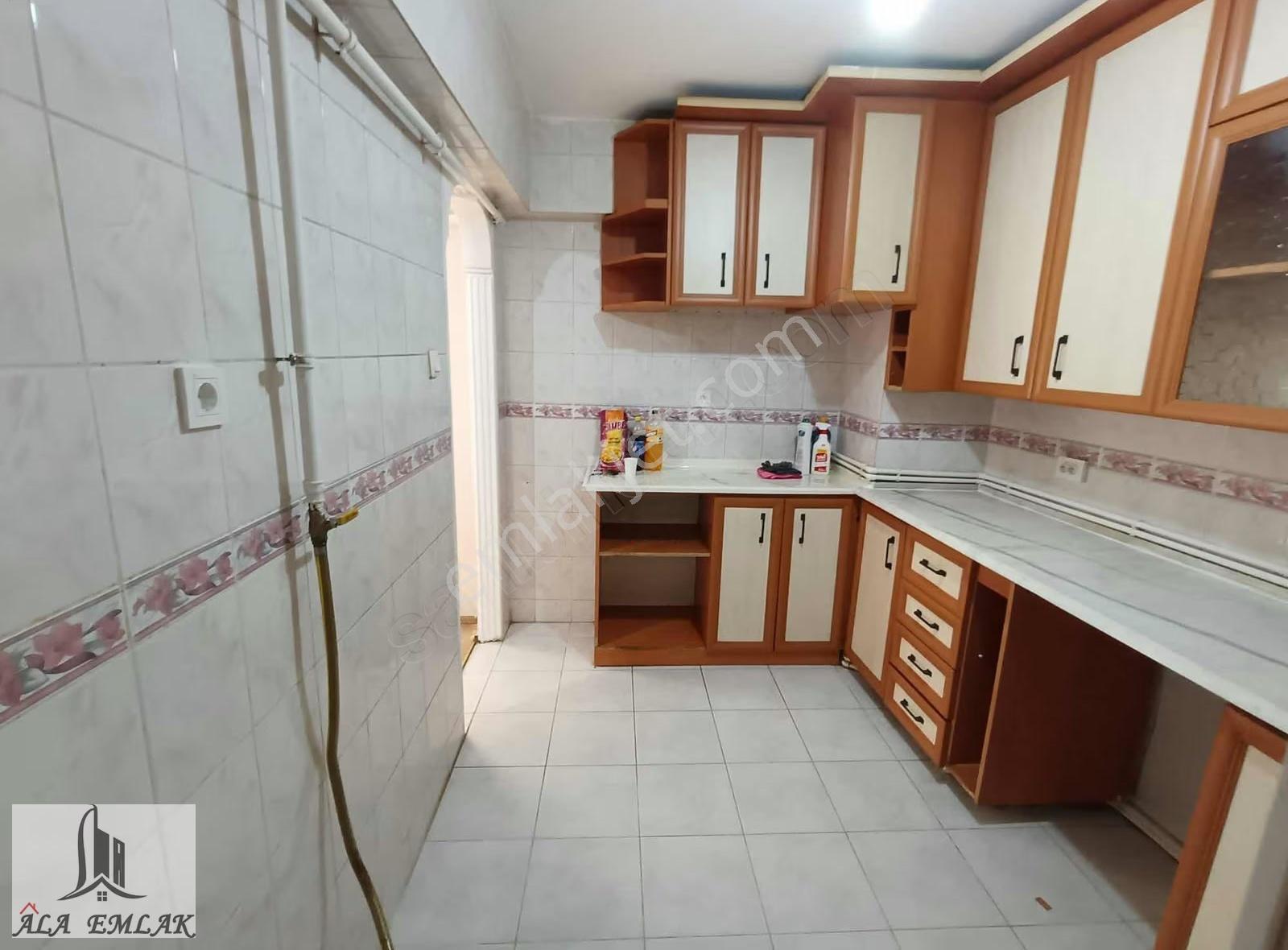 Yeşilyurt'ta Kiralık 3+1 Daire: 120m², Merkezi Konum - Görsel 11