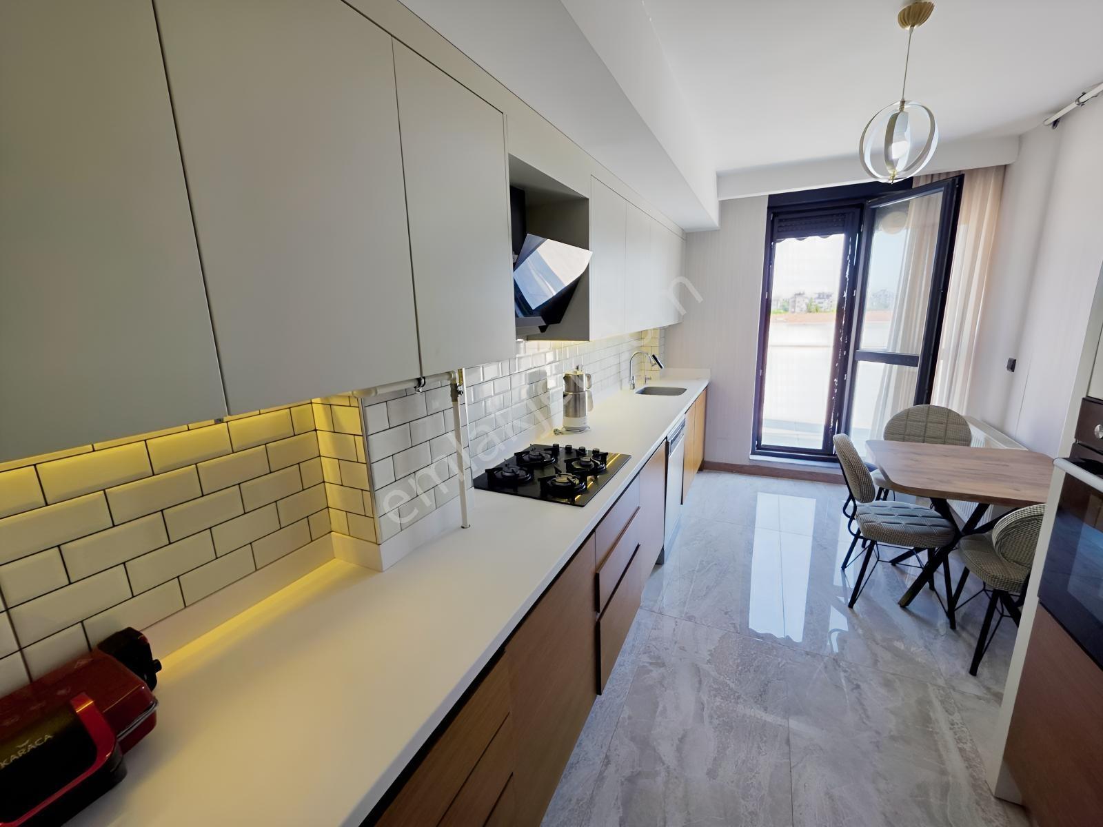 Eşyalı 2+1 Ayrı Mutfaklı / Lüks Sitede / Yeniköy - Görsel 9