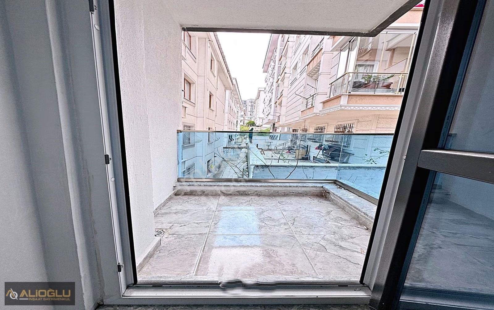 Butik Site İçi Ebeveyn Banyolu Kapalı Otoparklı Metrobüse 5 Dk - Görsel 27