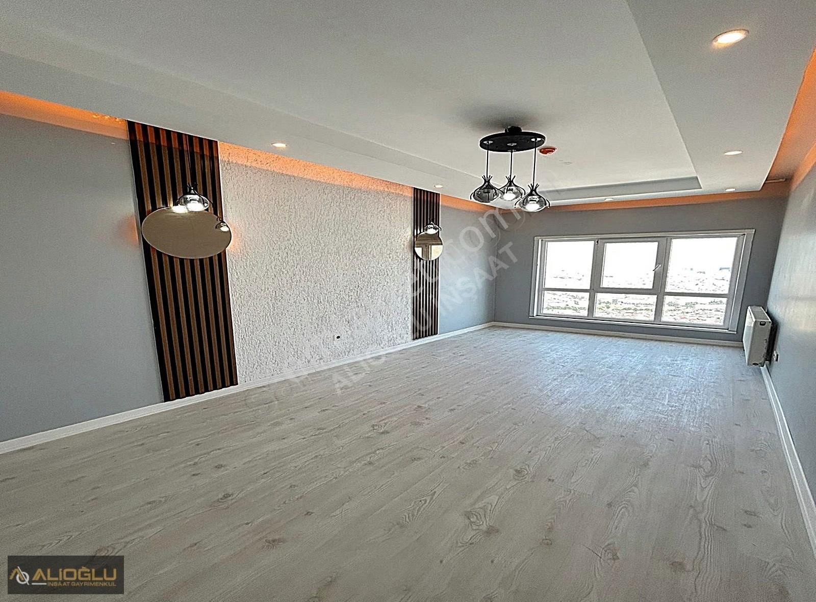 Metrobüse 10dk Tam Donanımlı Site İçi Ebeveyn Banyolu 3+1 120m2 - Görsel 15