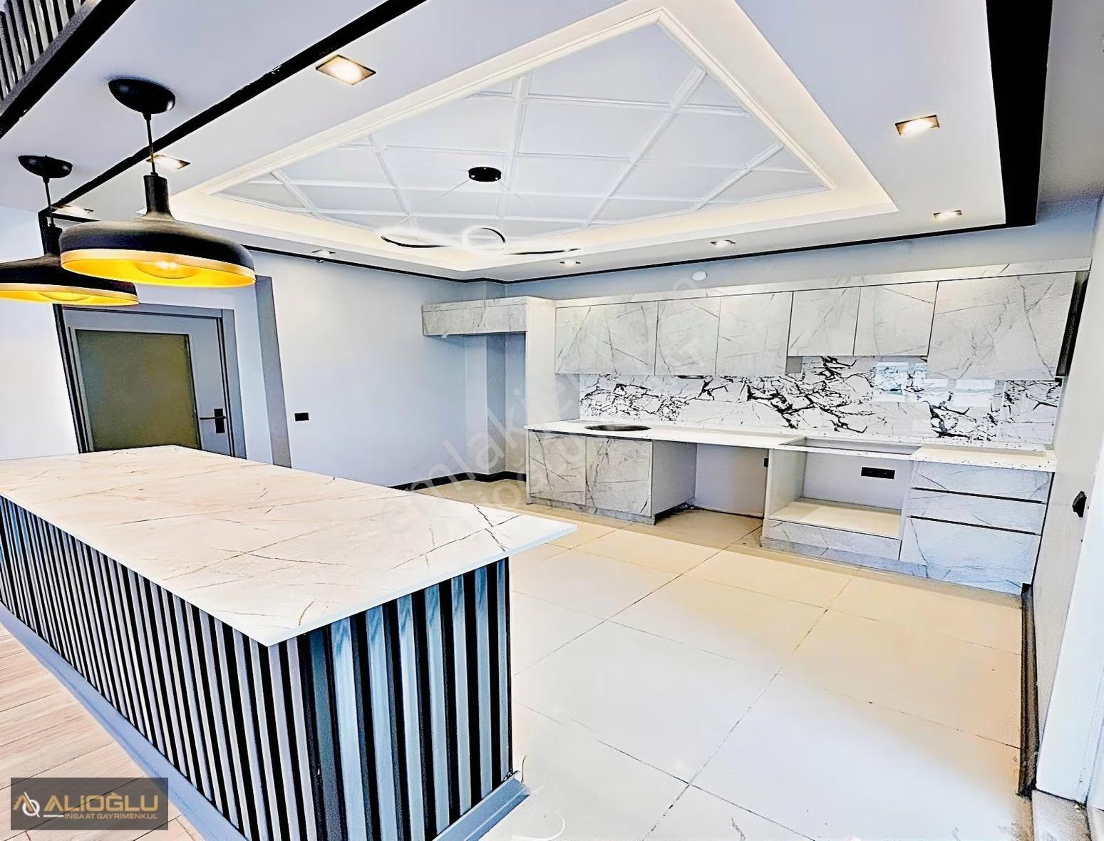 Metrobüse 10dk Tam Donanımlı Site İçi Ebeveyn Banyolu 3+1 120m2 - Görsel 30