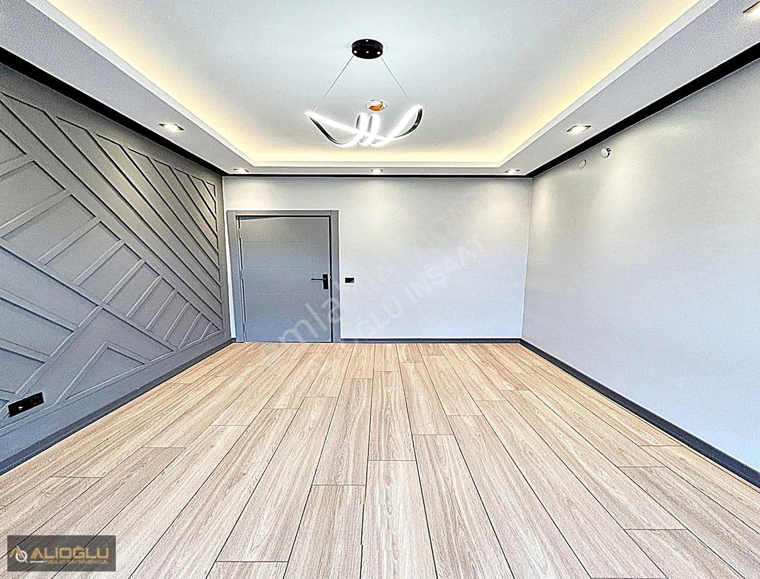 Metrobüse 10dk Tam Donanımlı Site İçi Ebeveyn Banyolu 3+1 120m2 - Görsel 21