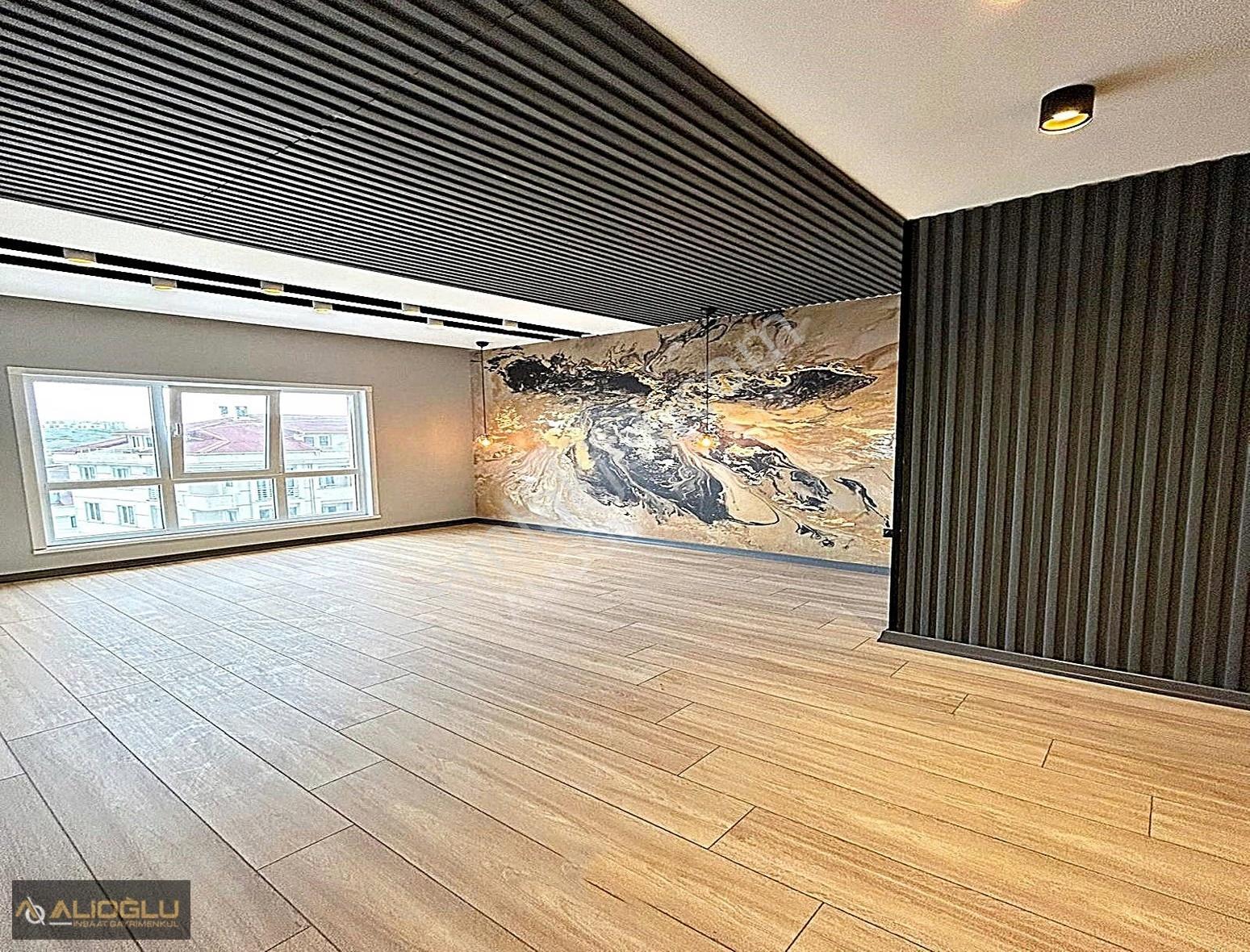 Metrobüse 10dk Tam Donanımlı Site İçi Ebeveyn Banyolu 3+1 120m2 - Görsel 14