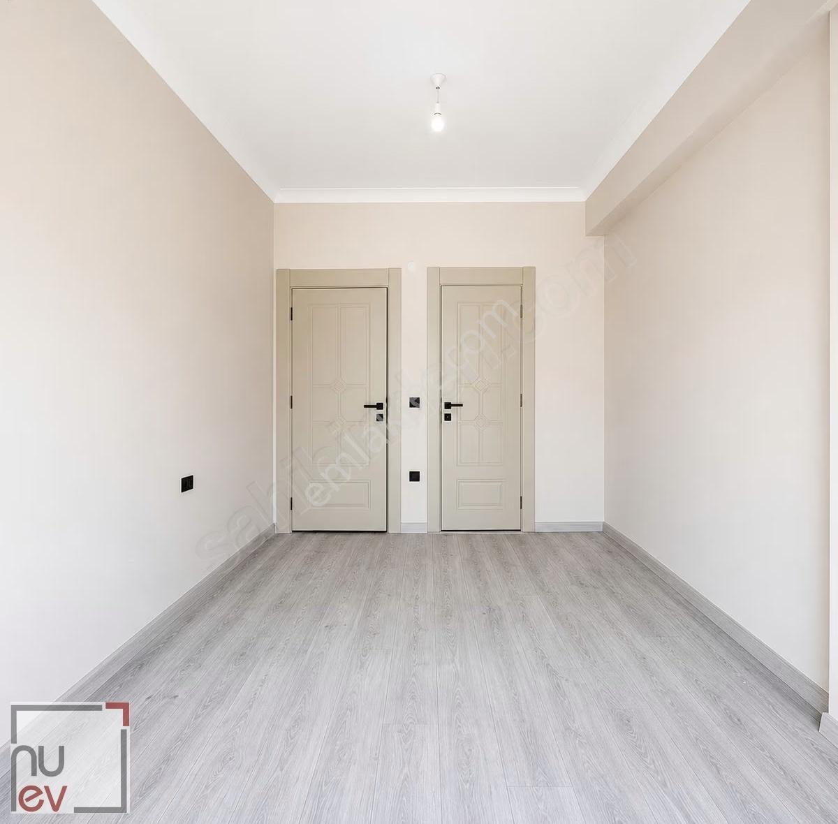 Beylikdüzü'nde Havuzlu Site İçi Geniş M2 3+1 - Nuev - Görsel 10