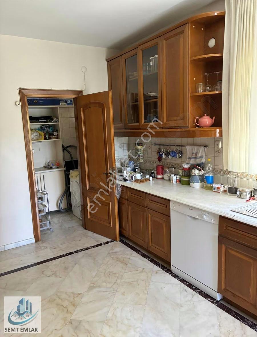 Semt Emlaktan Erenköyde Nezih Sokakta Geniş Kiralık Daire - Görsel 13