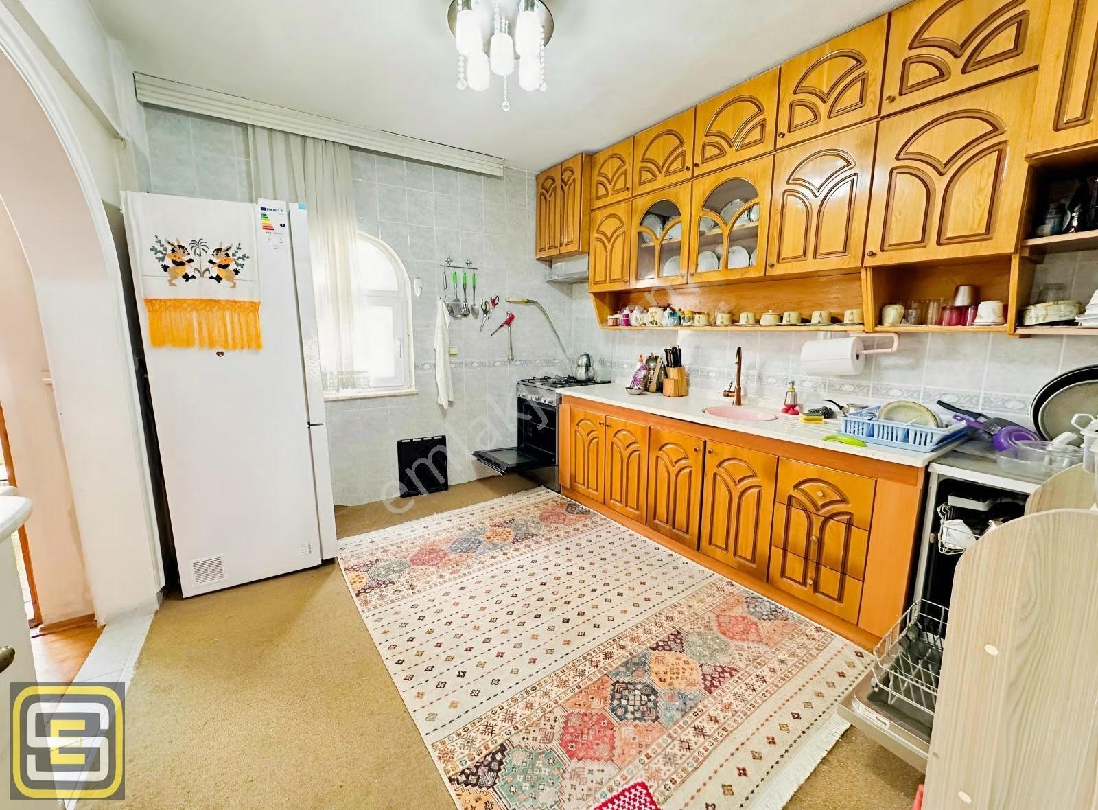 Denize 100 Metre Mesafede Müstakil Bahçeli Garajlı Villa - Görsel 14