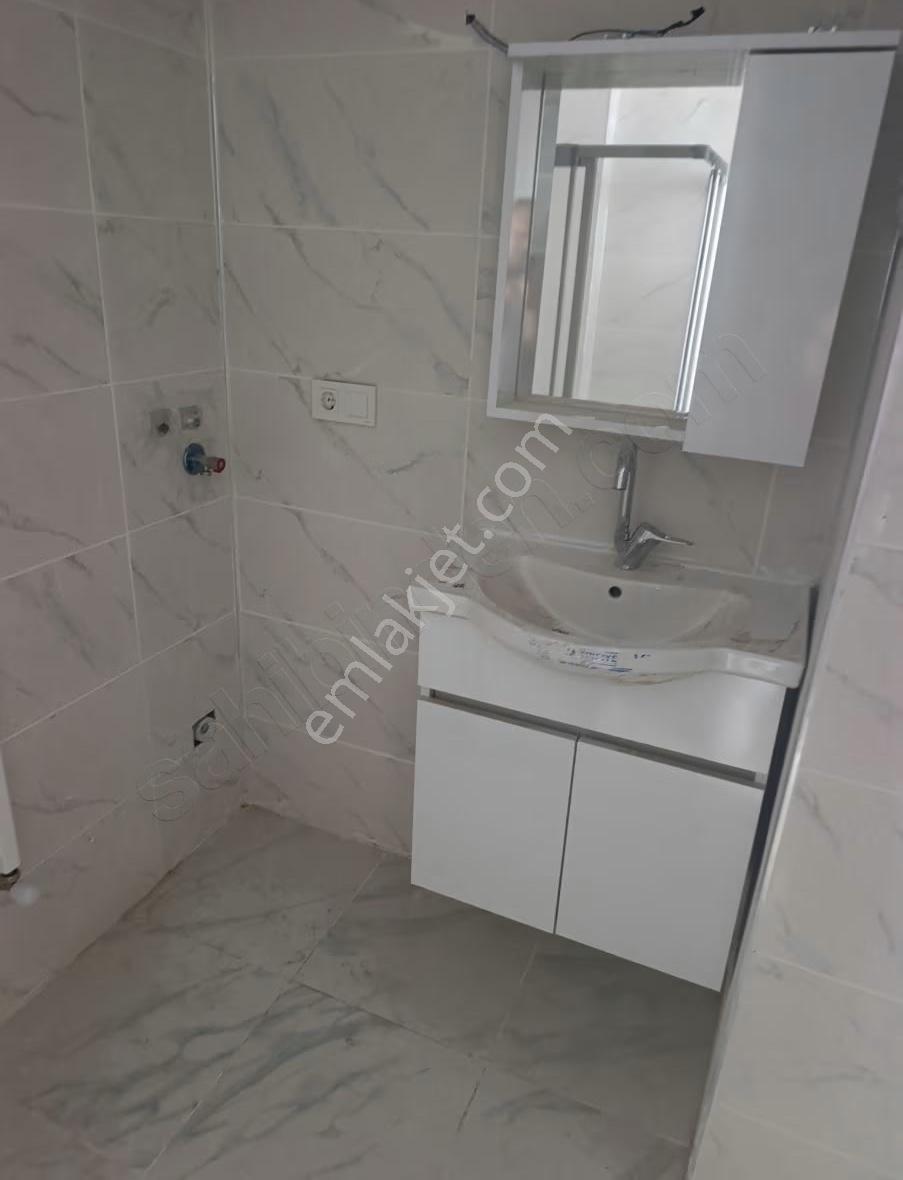 Eşyasız Kiralık Sıfır 1+1 Daire - Görsel 10