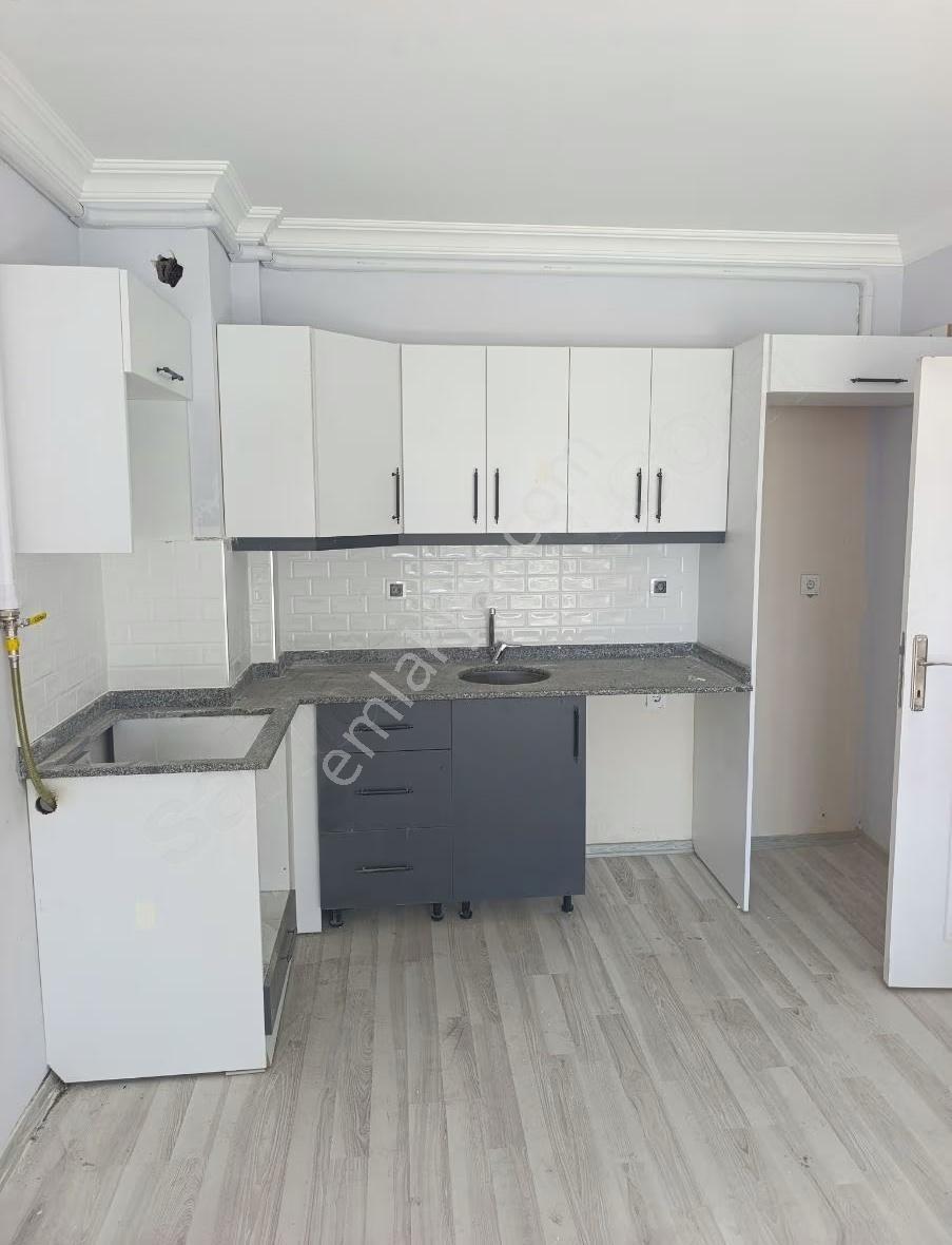 Eşyasız Kiralık Sıfır 1+1 Daire - Görsel 9