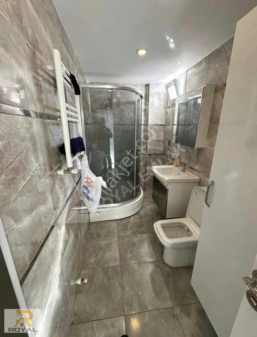 Sefaköy Merkez'de 1+1 70 M2 Metrobüse Ve Üniversitelere Yakın - Görsel 10