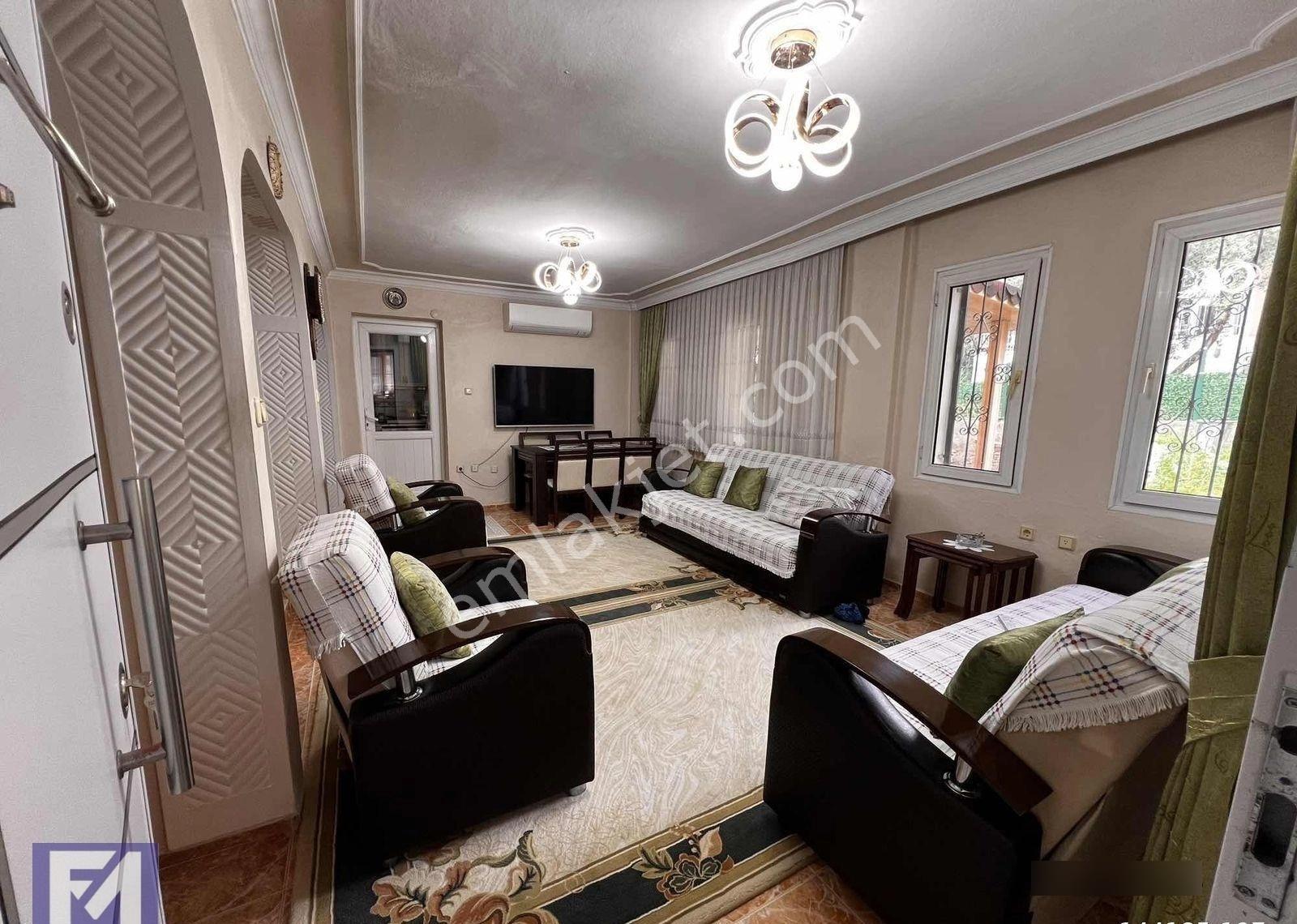 Eskifoçada Satılık Müstakil Kullanımlı Dubleks Villa - Görsel 14