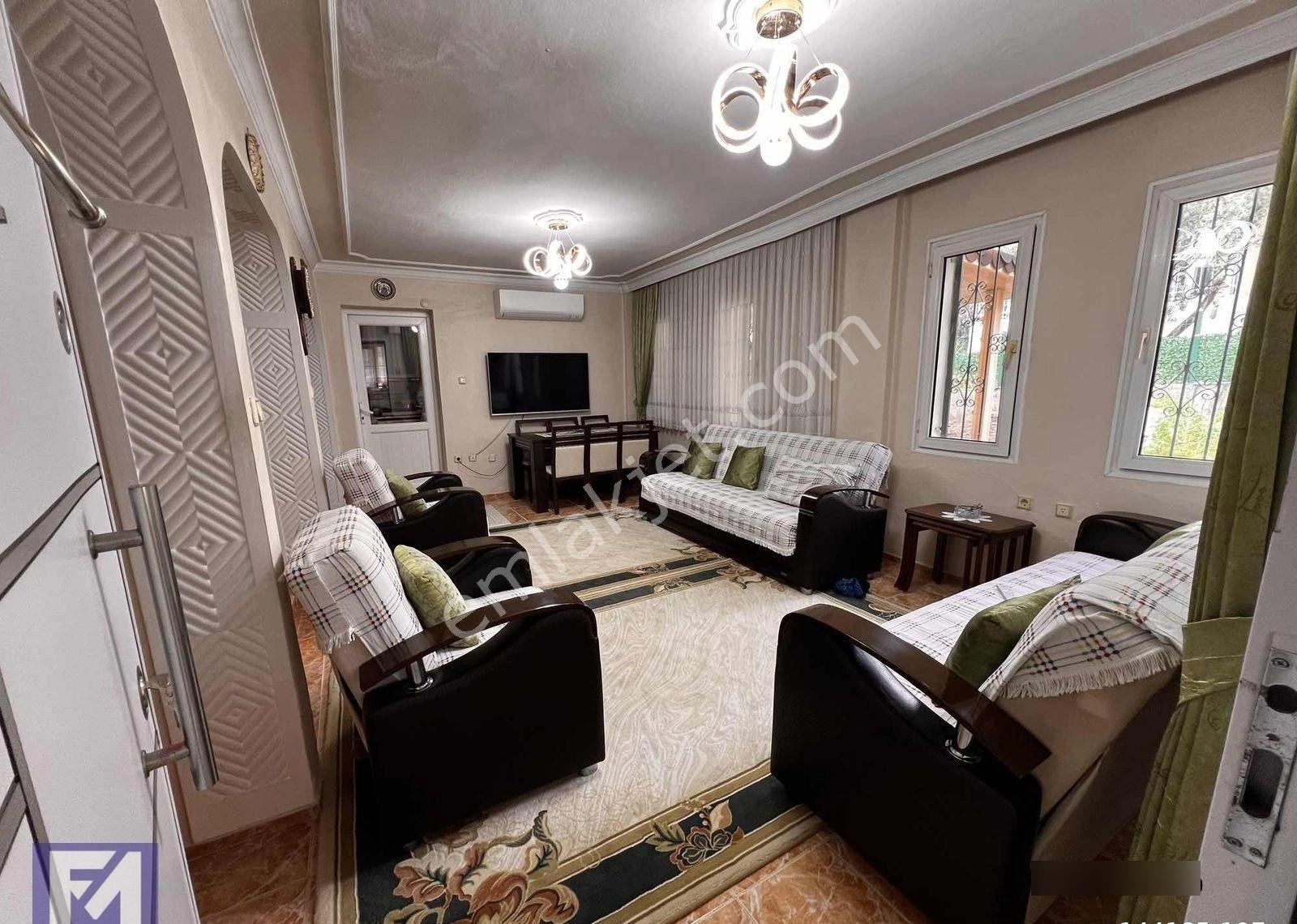 Eskifoçada Satılık Müstakil Kullanımlı Dubleks Villa - Görsel 15