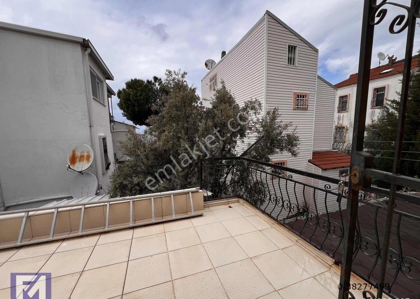 Eskifoçada Satılık Müstakil Kullanımlı Dubleks Villa - Görsel 17