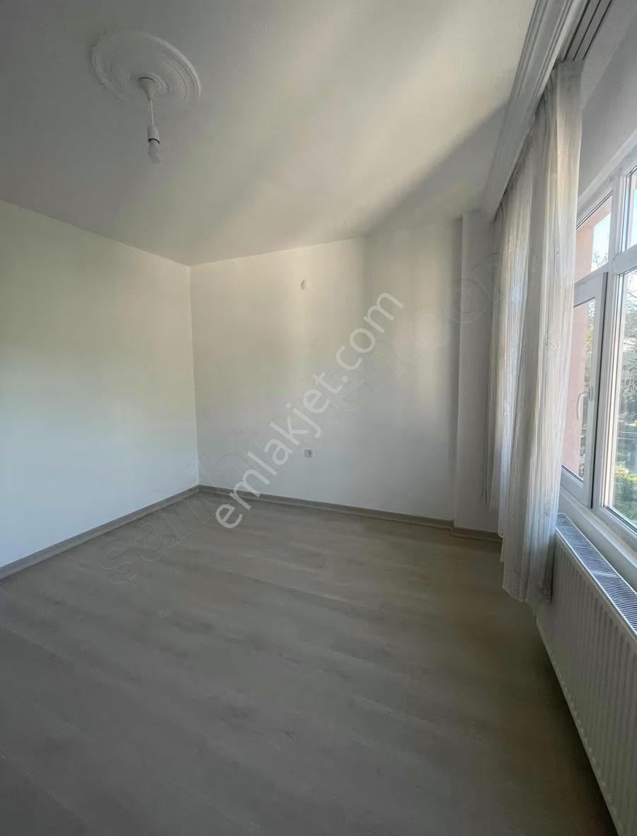 Sarıyer Merkezde İçi Temiz Kiralık Daire - Görsel 6