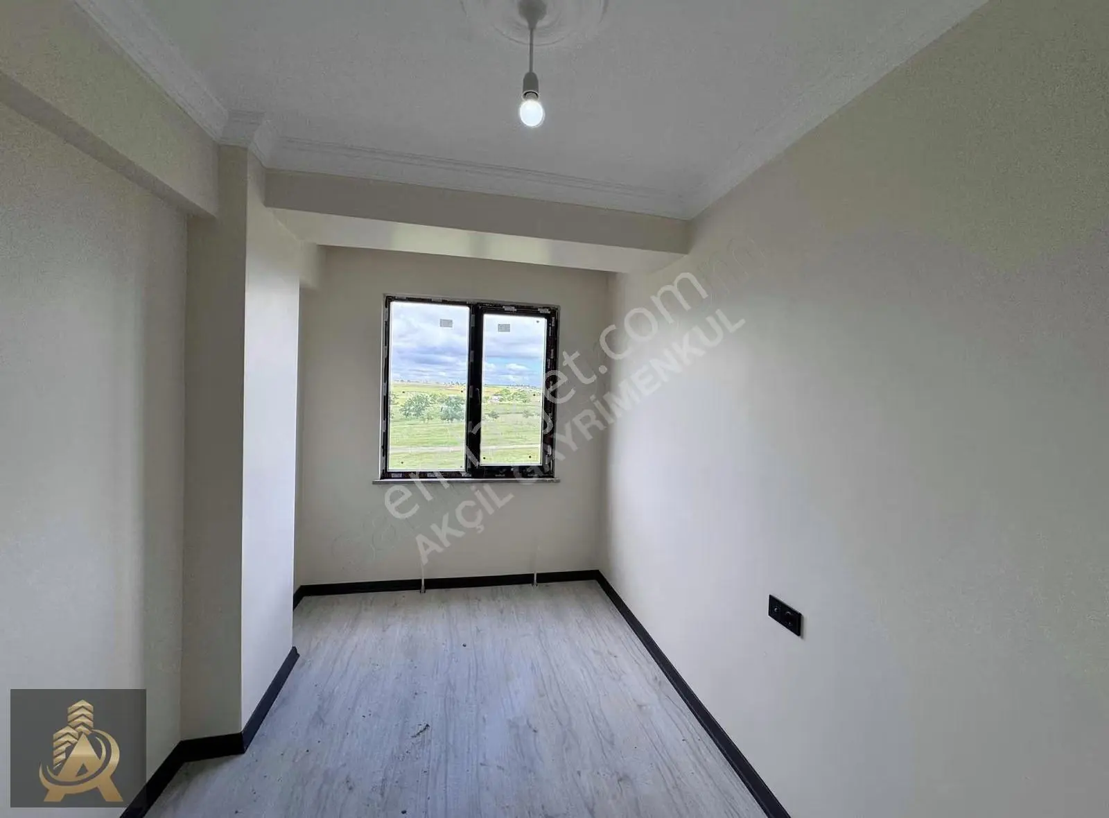 Akçil'den Satılık Sıfır 2+1 Daire Ara Kat Ön Cephe Ebeveyn Banyo
