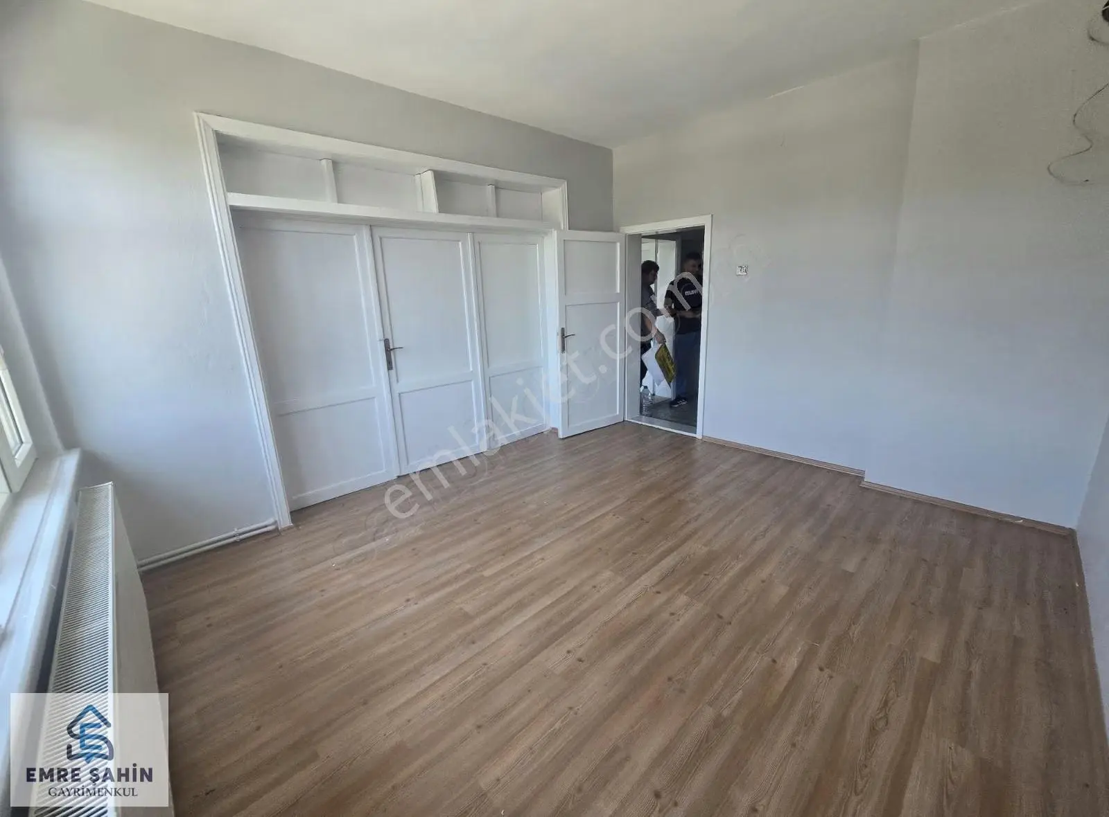 Cumhuriyet Mah Tramvay Karşısı 3+1 Kiralık Bakımlı Daire - Görsel 2