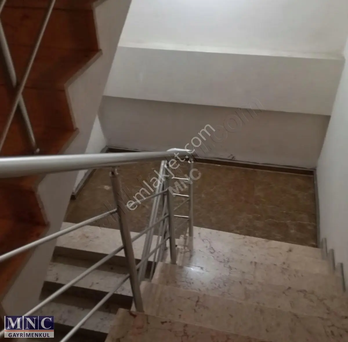 Bayraklı Turan 1 Yıllık Bina, Geniş 2+1 Ebeveyn Banyo,masrafsız - Görsel 4