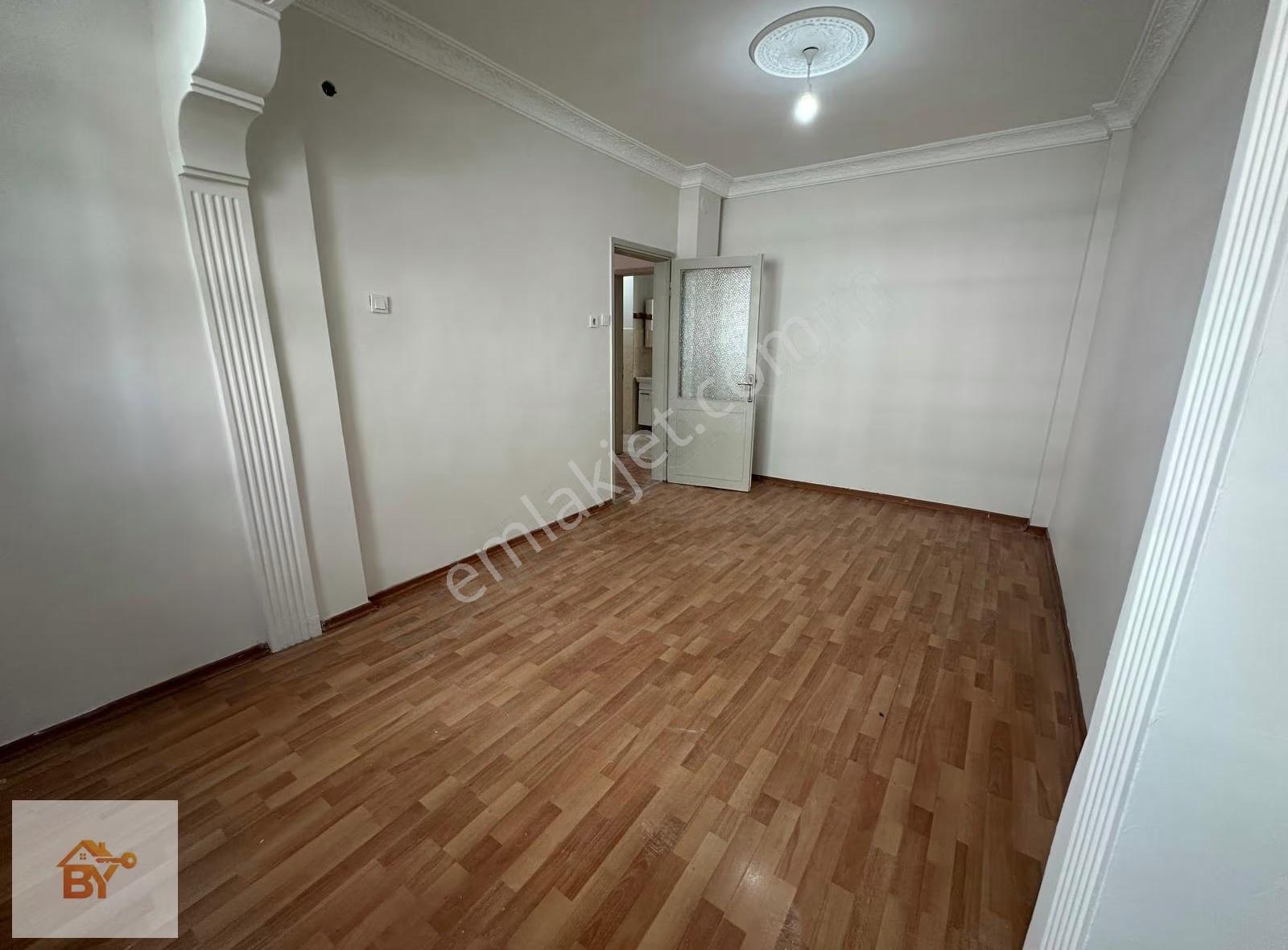 Küçükçekmece Sultan Murat Mah Kiralık 2+1 Daire - Görsel 7