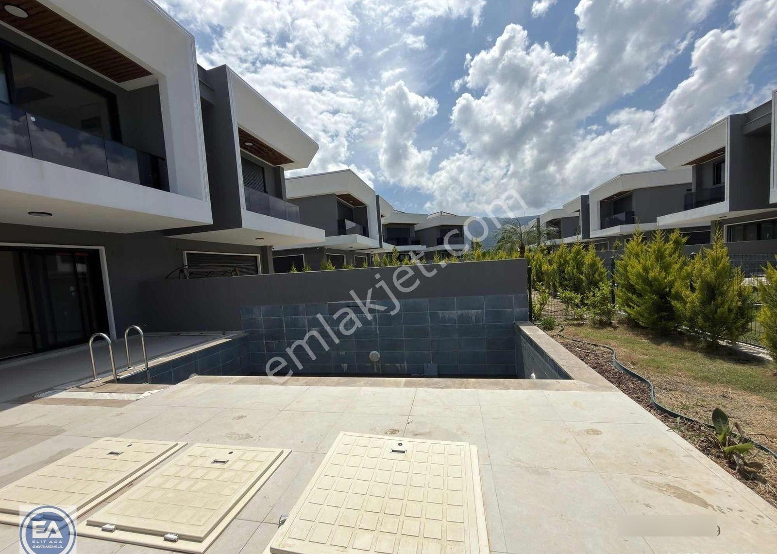 Özel Havuzlu Müstakil Tadında 3+1 Modern Dubleks Villa - Görsel 23