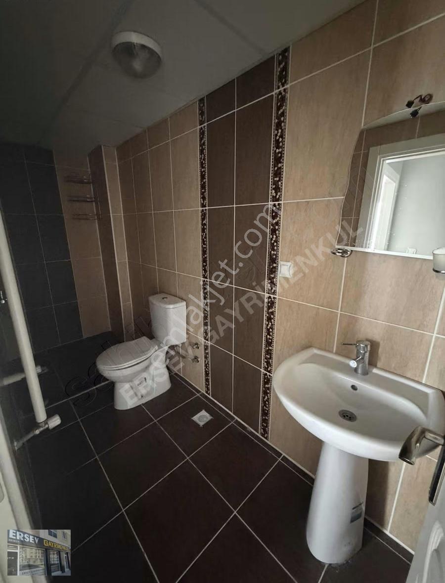 Ersev'den Tombakzade Caddesi Yakını Kiralık 2*1 - Görsel 7
