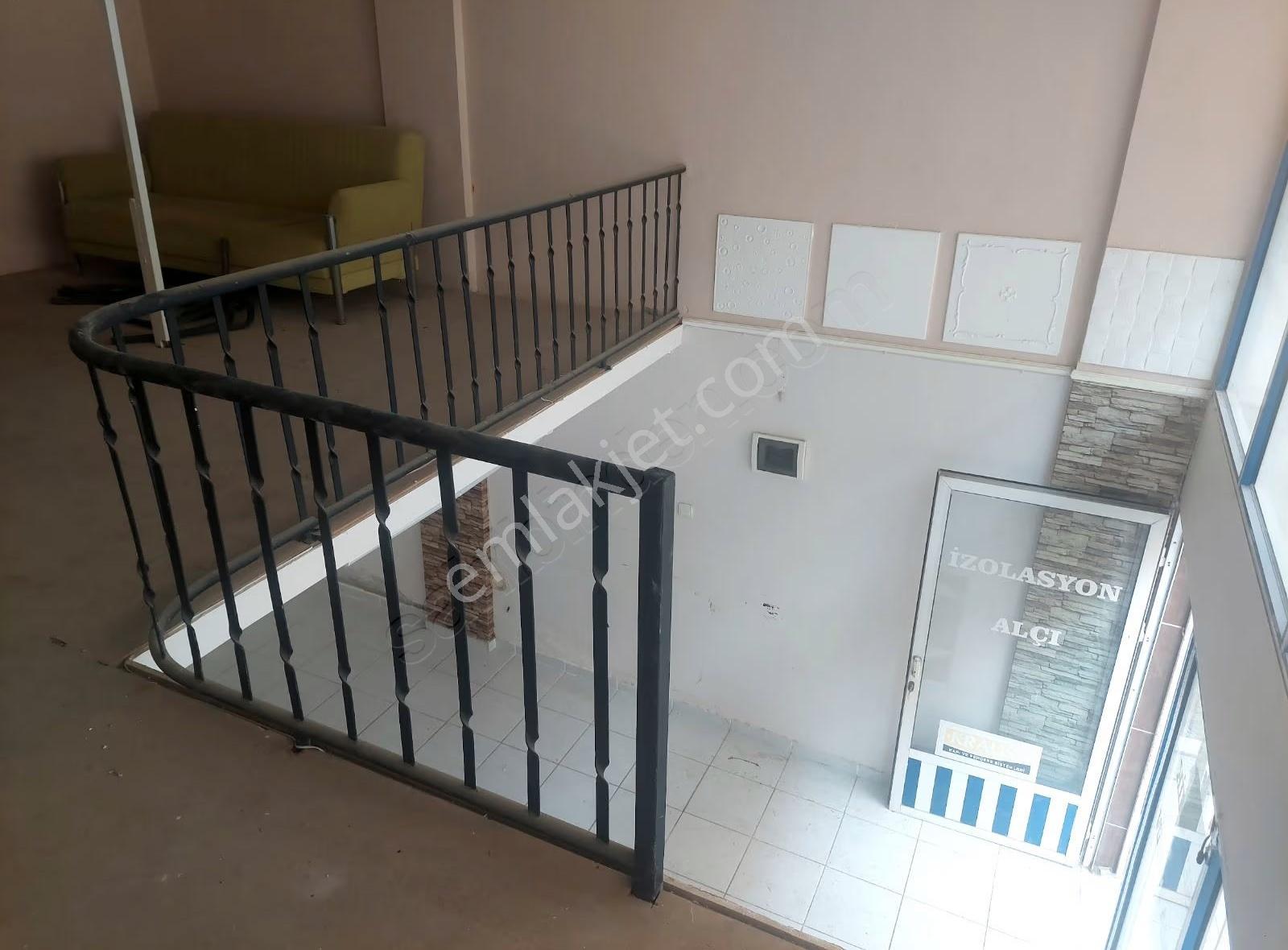 Yeşil Mahalle'de 45 M2+ 30 M2 Batarlı Satılık Dükkan - Görsel 13