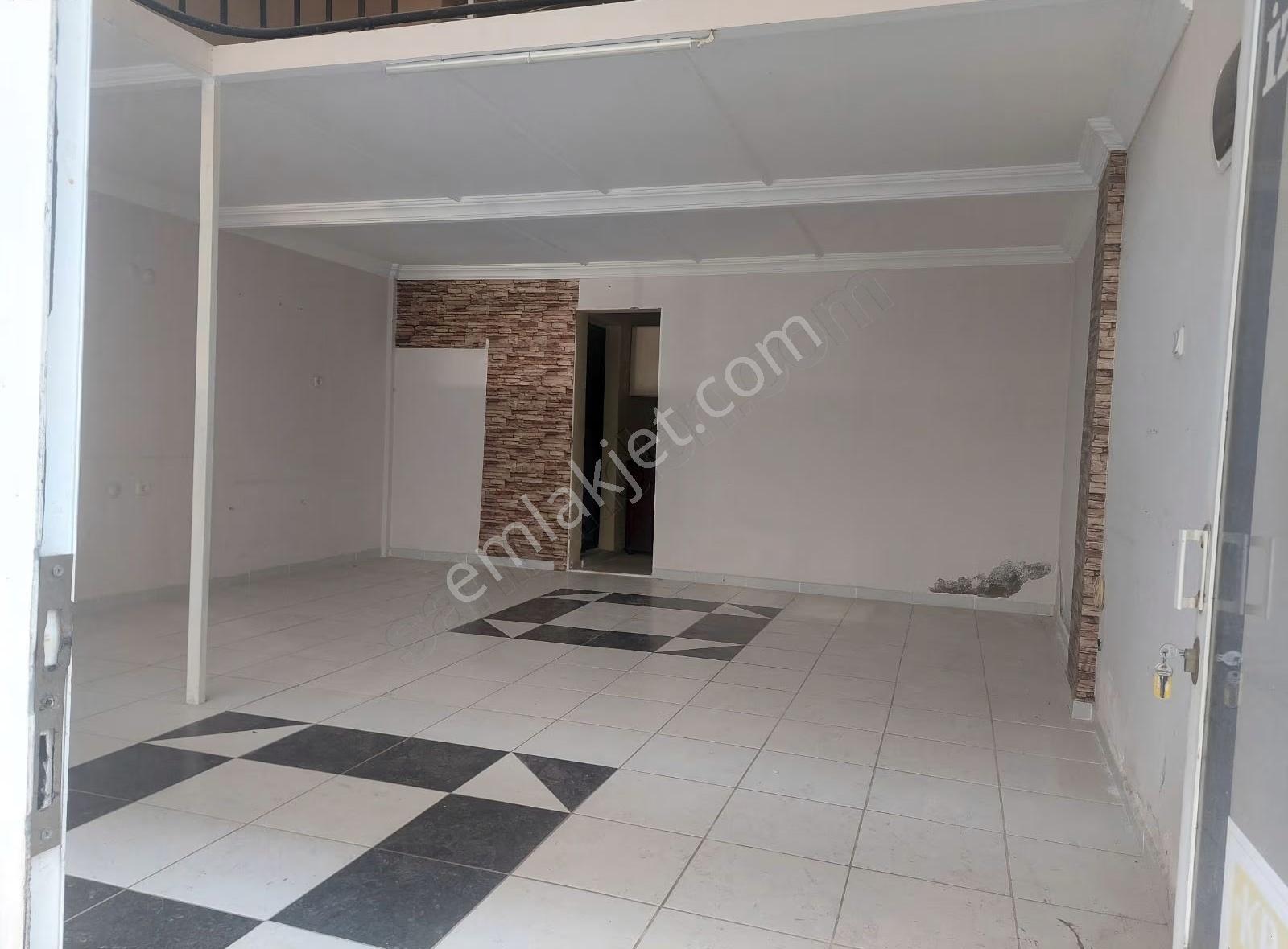 Yeşil Mahalle'de 45 M2+ 30 M2 Batarlı Satılık Dükkan - Görsel 11