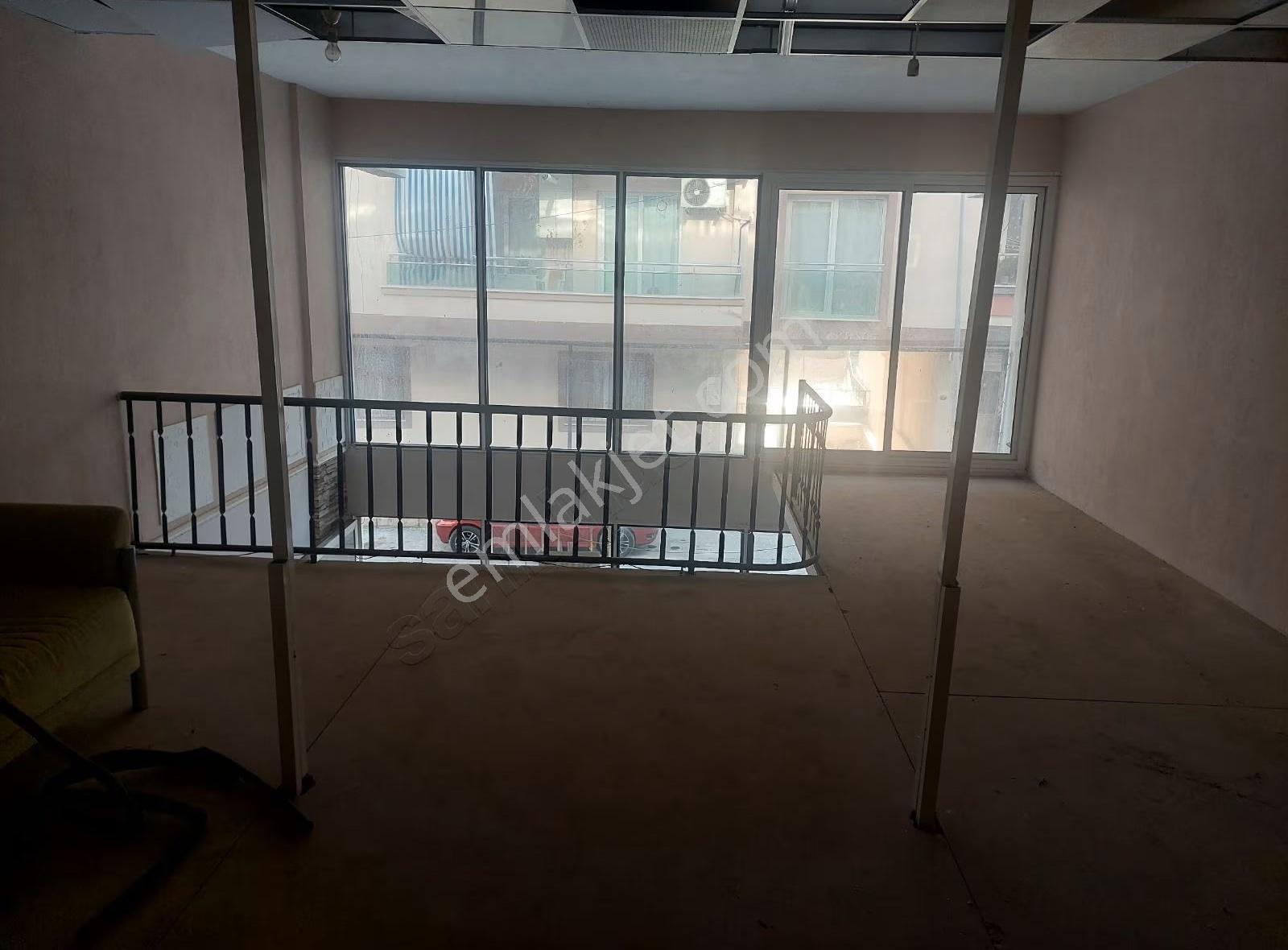 Yeşil Mahalle'de 45 M2+ 30 M2 Batarlı Satılık Dükkan - Görsel 5